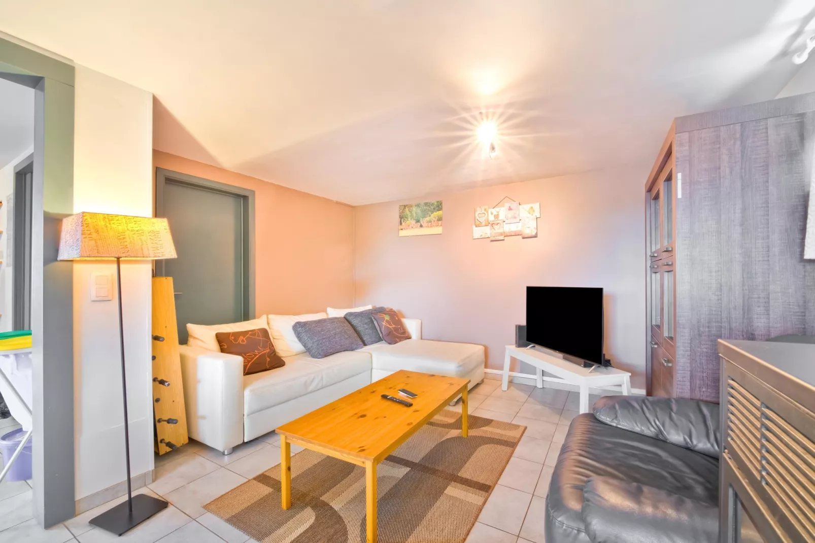 Très belle habitation à Lierneux pour 5 adultes-Salon