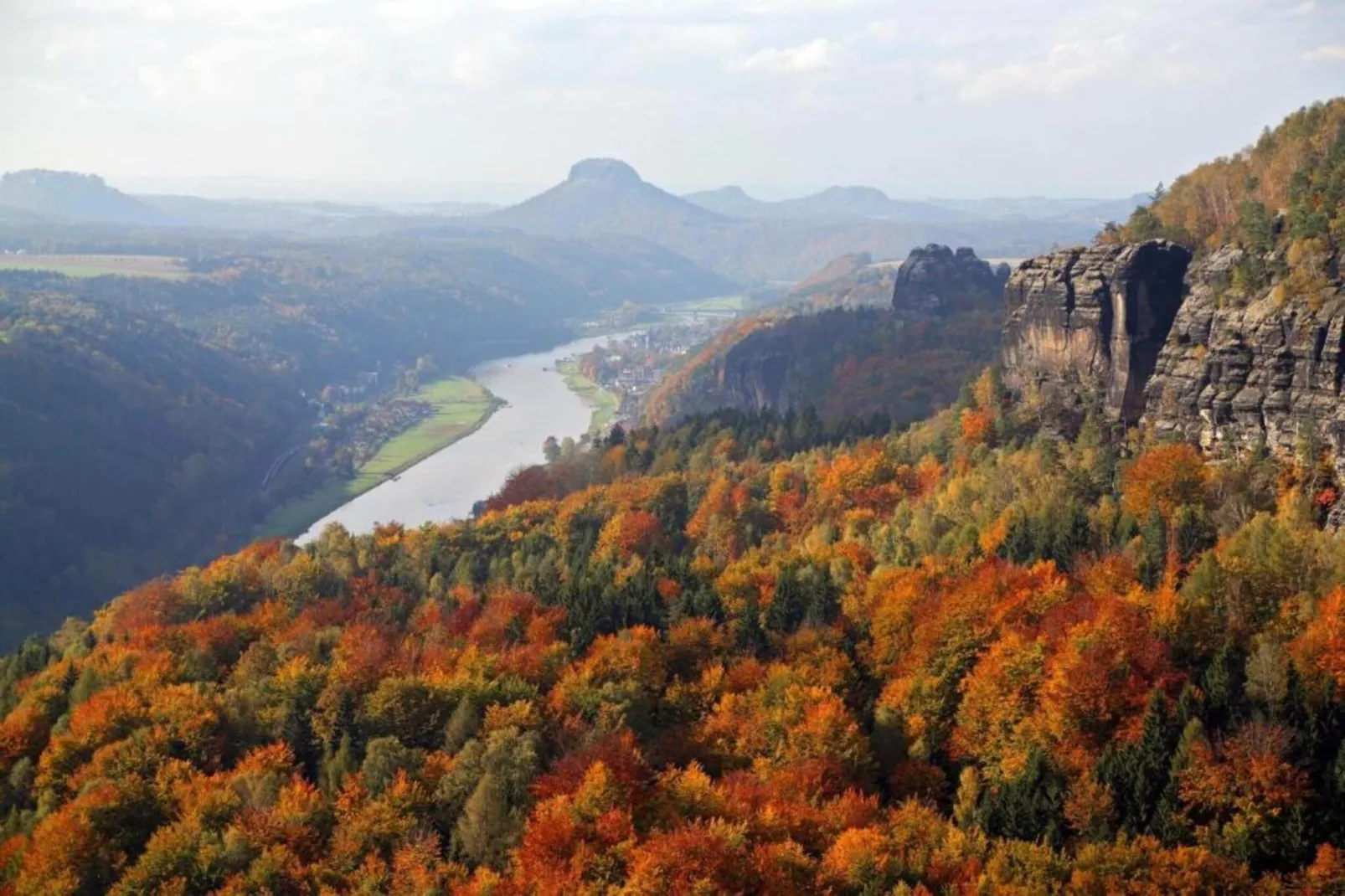 Sächsische Schweiz-Gebiete Sommer 5 km