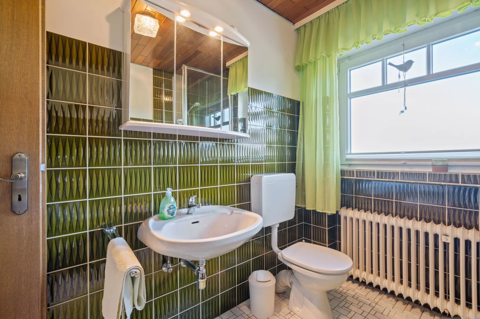 Ferienhaus zum Wäldchen-Badezimmer