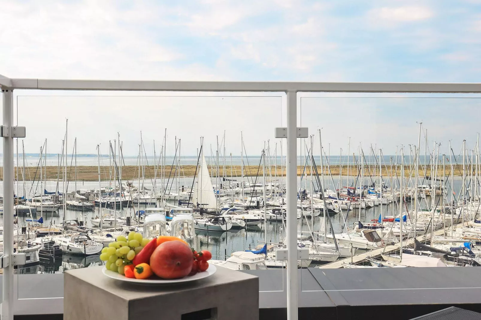 Appartement avec vue panoramique sur la marina-Vue sur l'eau