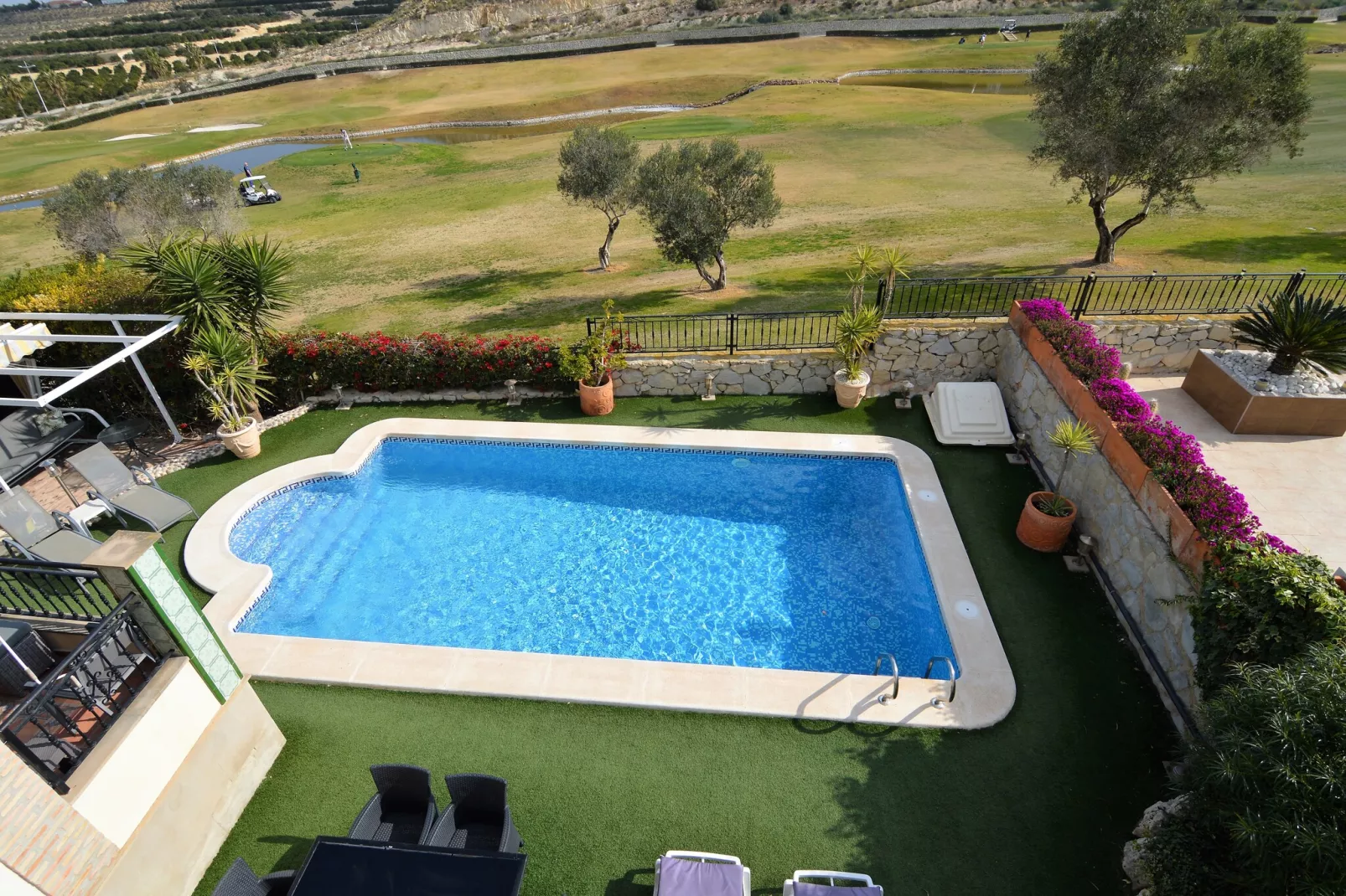 Villa Orange-Gardens in summer