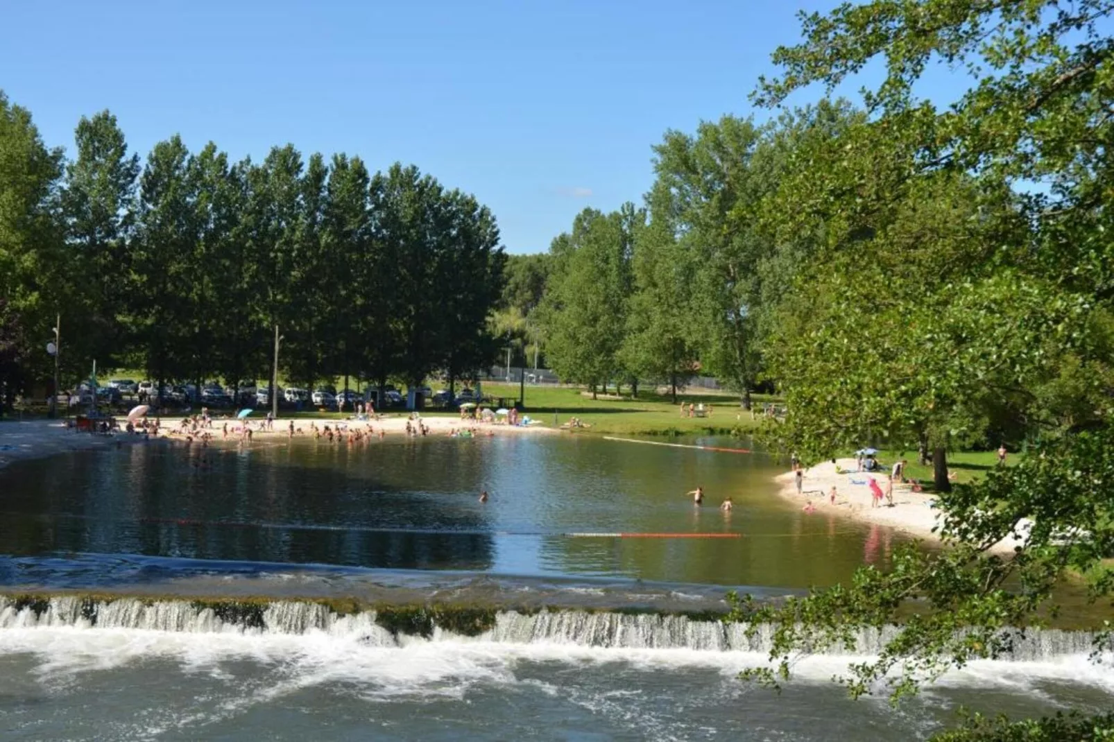 Gîte du Château-Areas within 5km in summer