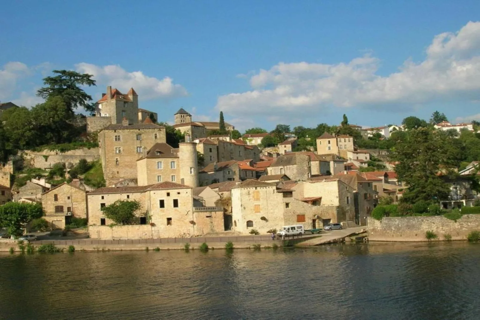 La Petite Houssaye-Areas within 20km in summer