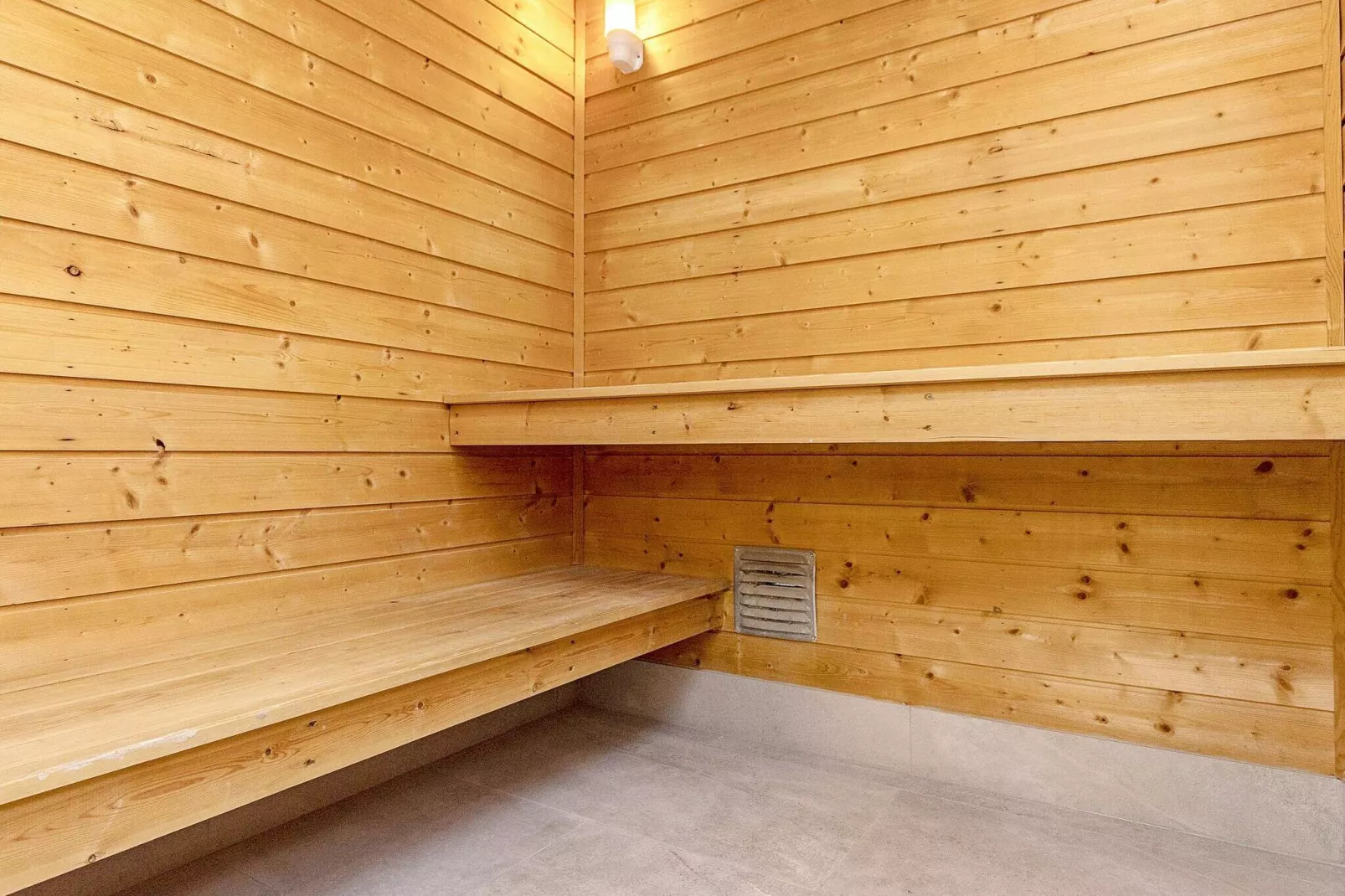 10 person holiday home in Væggerløse-By Traum-Sauna