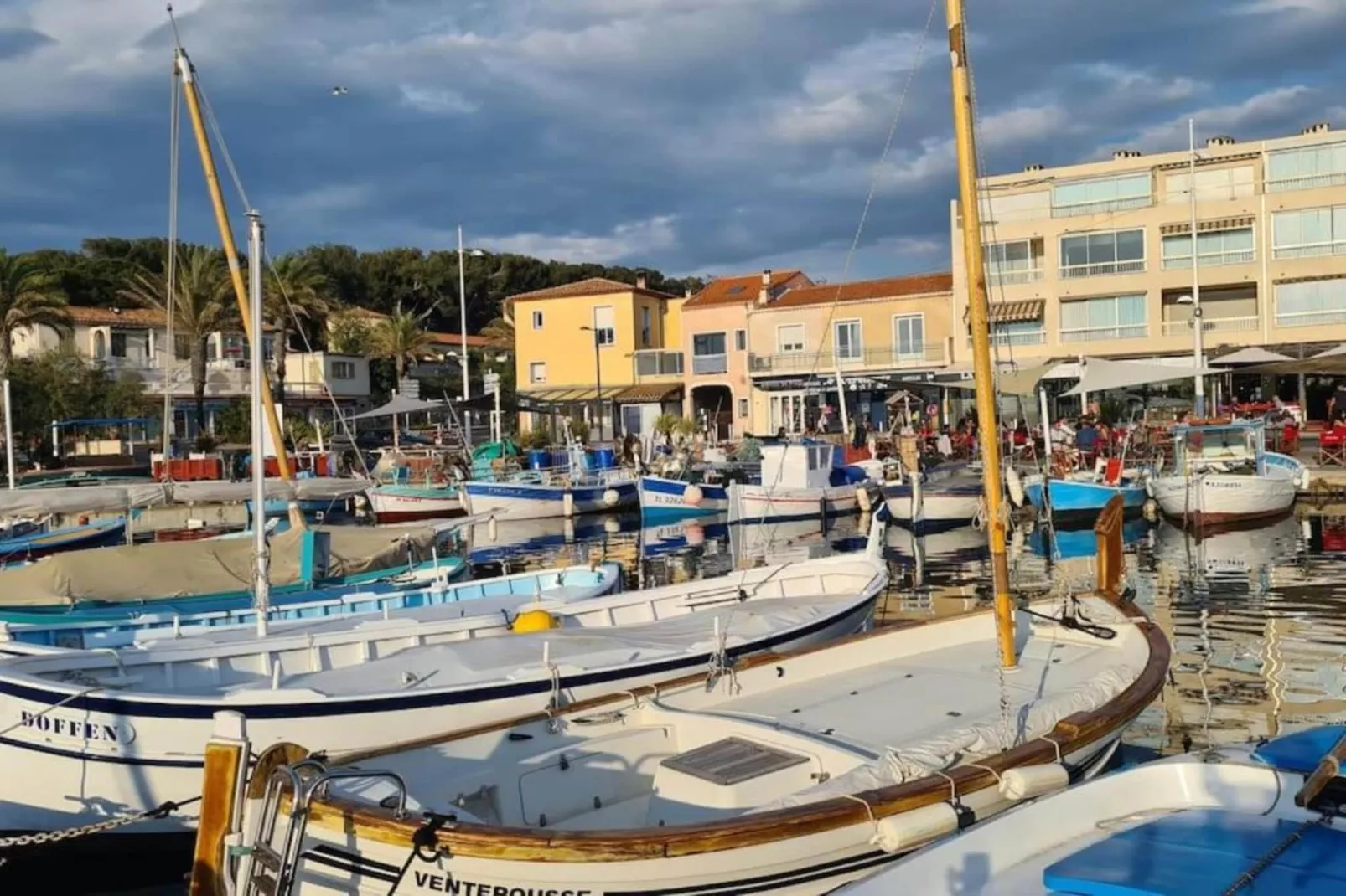 Provencal-Areas within 20km in summer