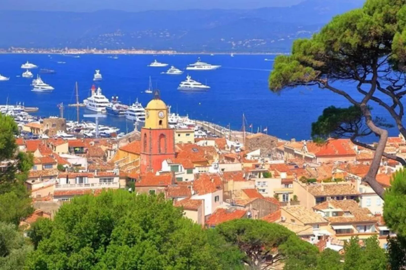 Domaine de Fayence 4-Areas within 20km in summer