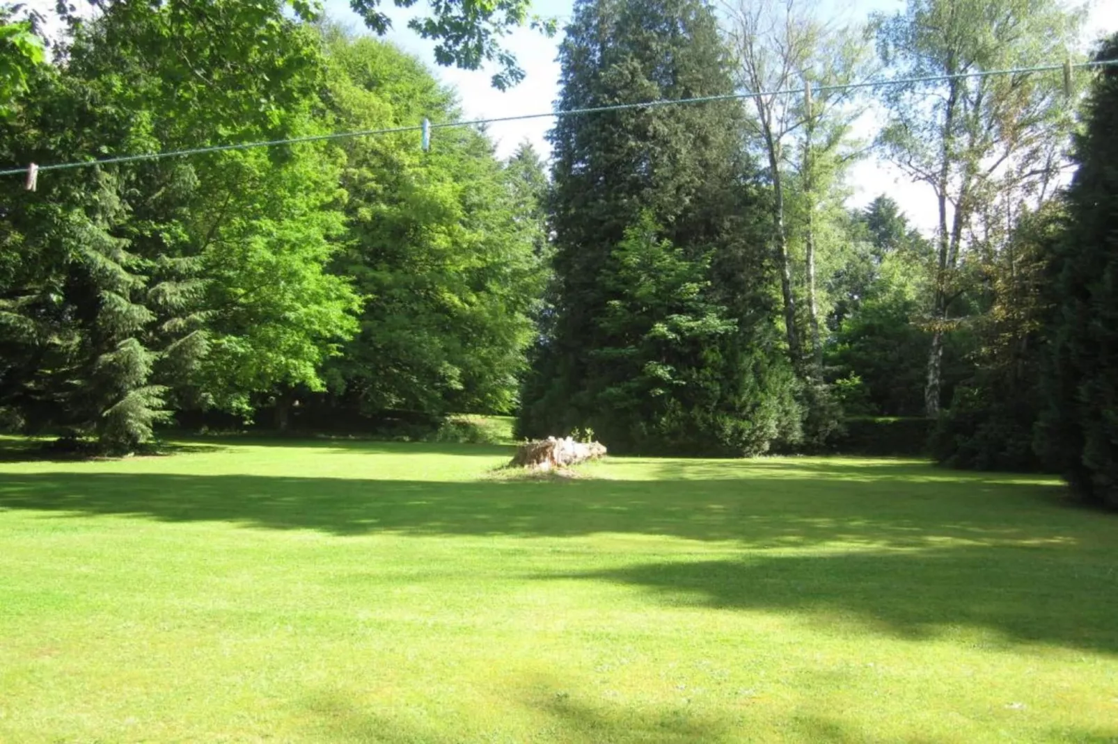 L'Ecole-Areas within 5km in summer