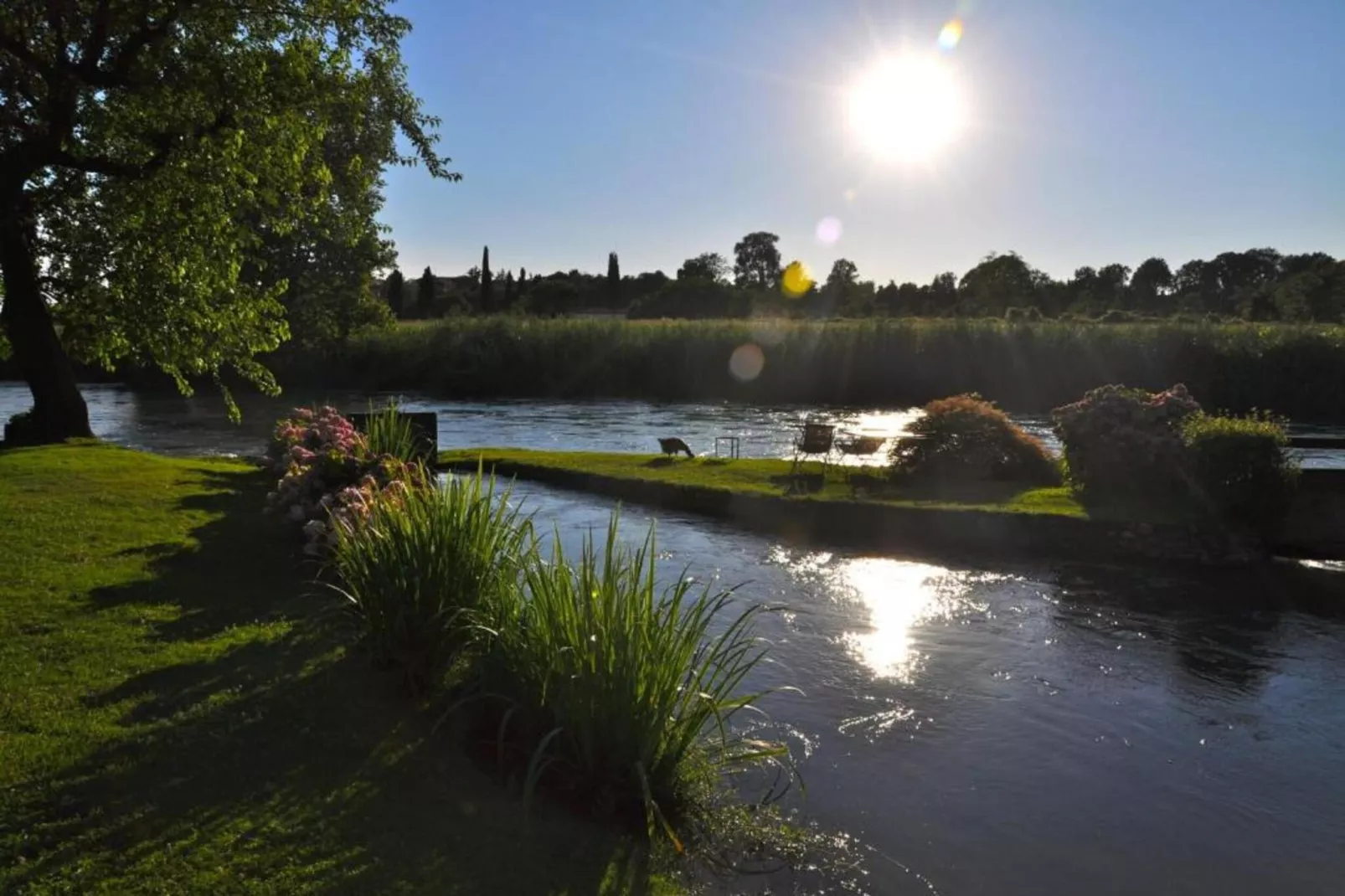 Maison Jaune-Areas within 20km in summer