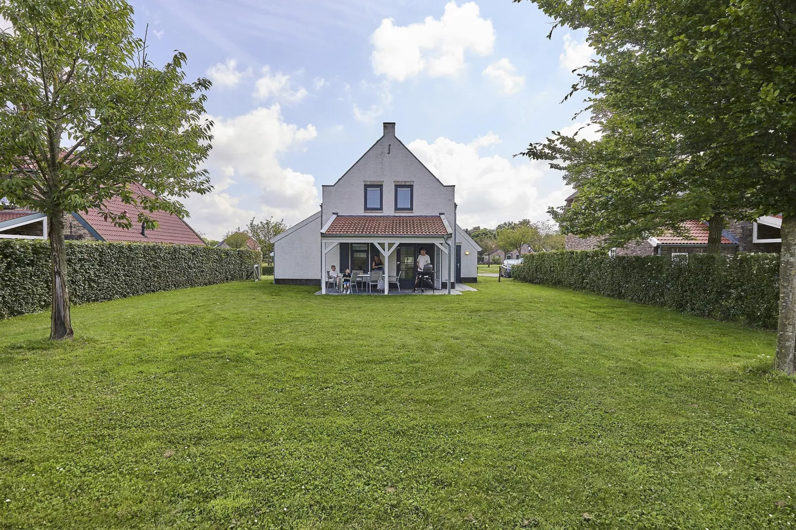 Buitenhof De Leistert 3-Exterior in summer