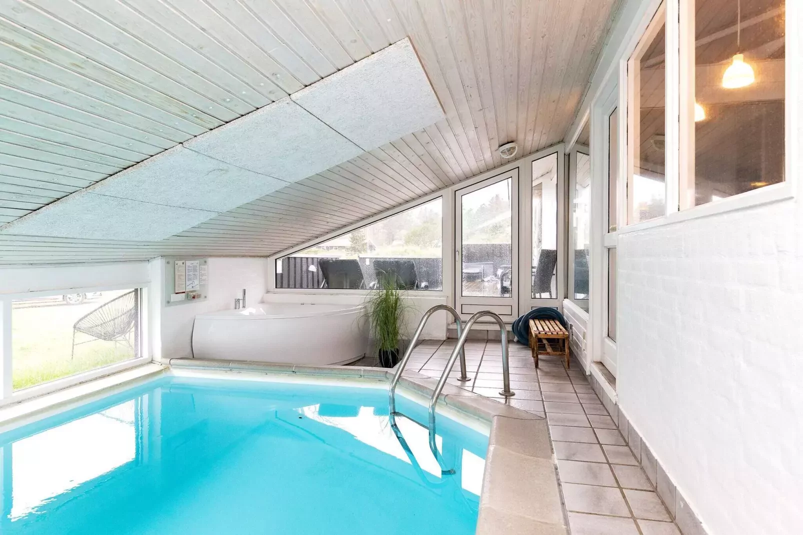 9 Personen Ferienhaus in Blokhus-By Traum-Schwimmbad