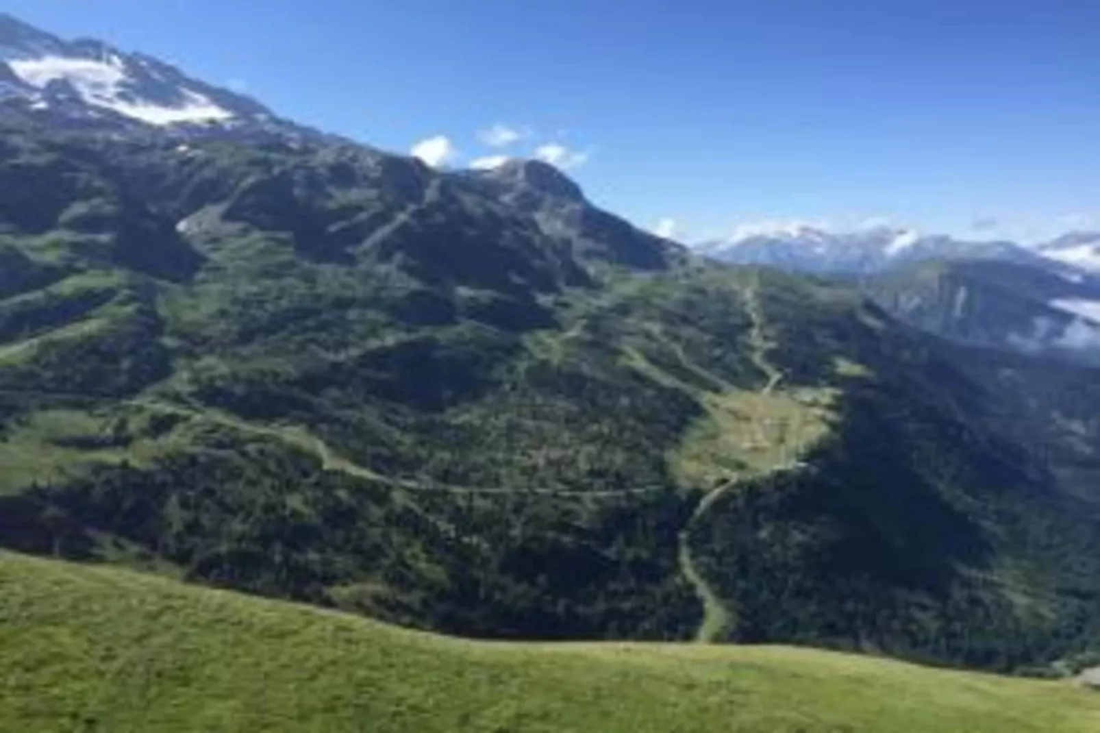 Les Epinettes 4-Areas within 20km in summer
