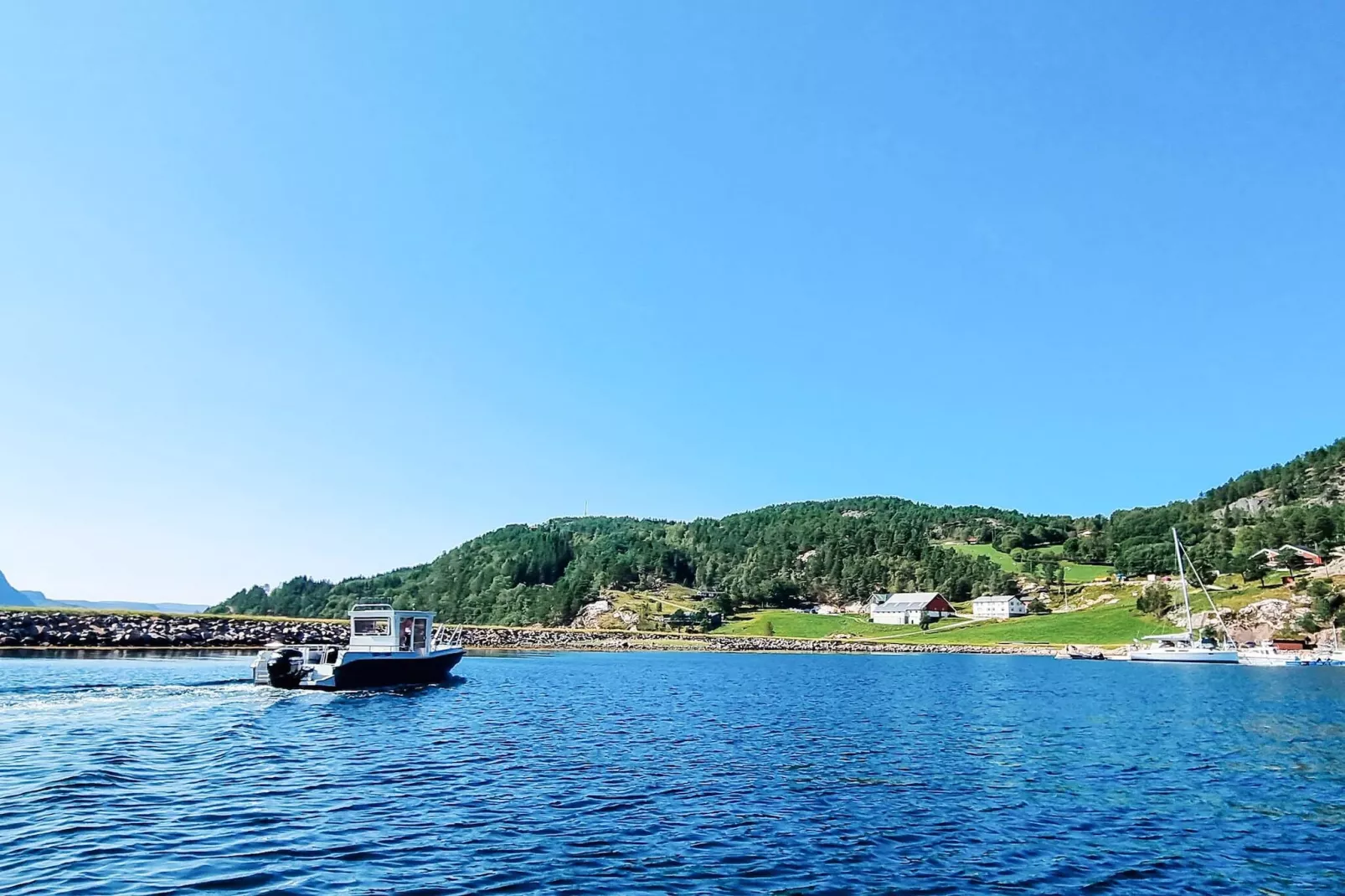 8 person holiday home in Snillfjord-By Traum-Water view