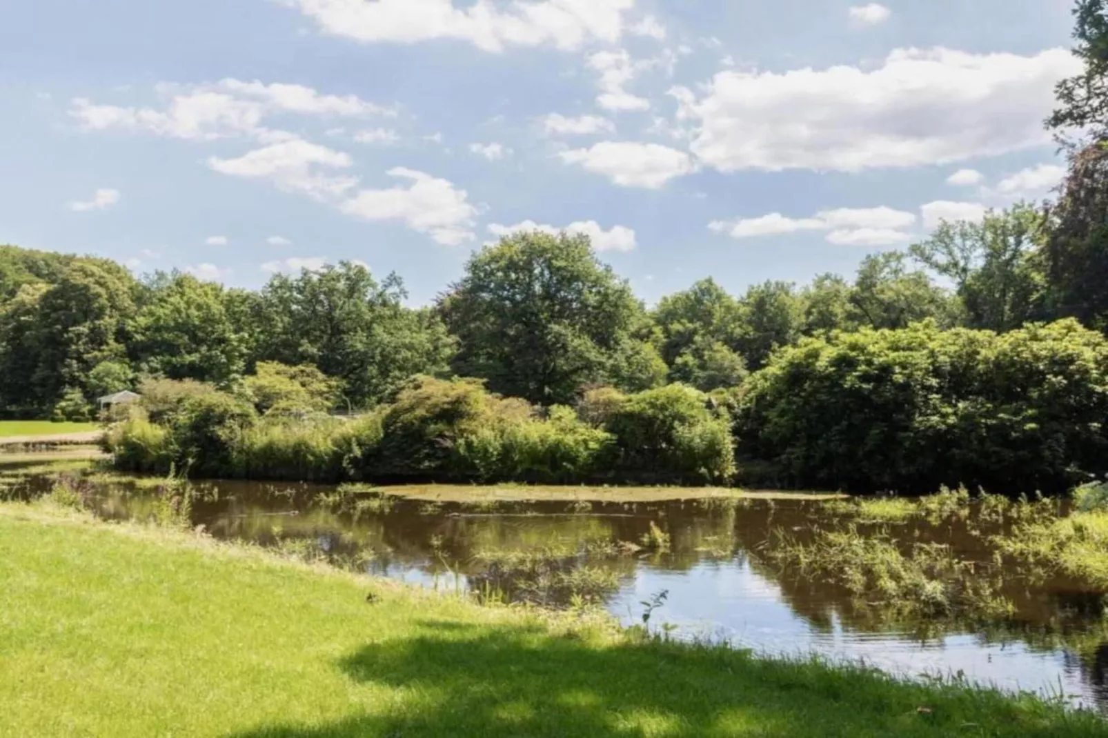 Hulshorsterhout-Areas within 20km in summer