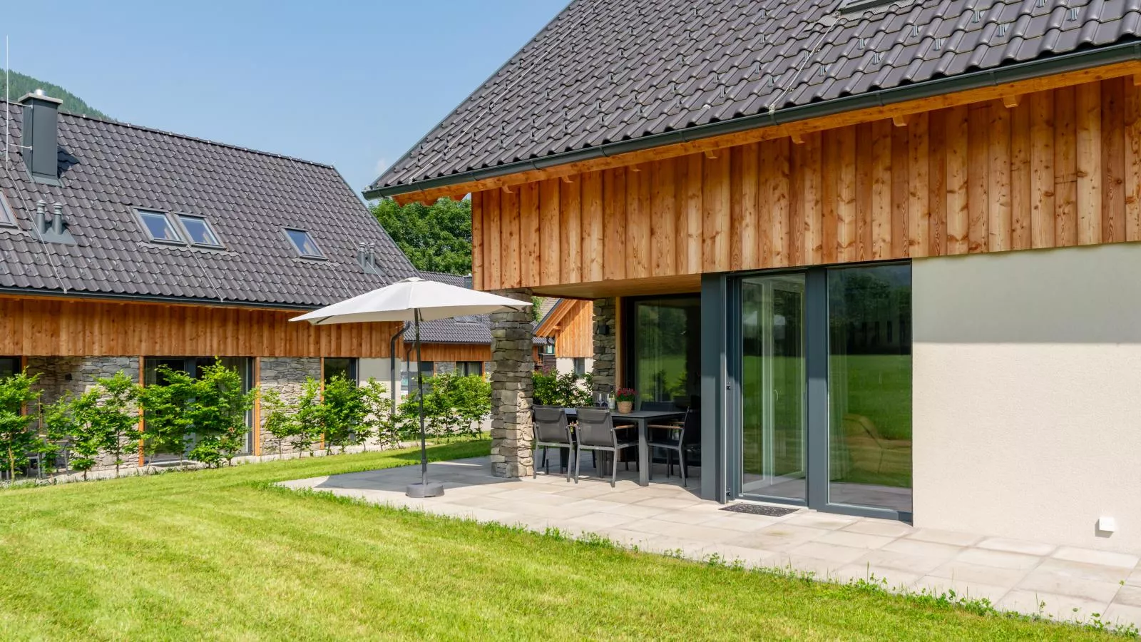 Mountain Chalet Chapeau-Extérieur été