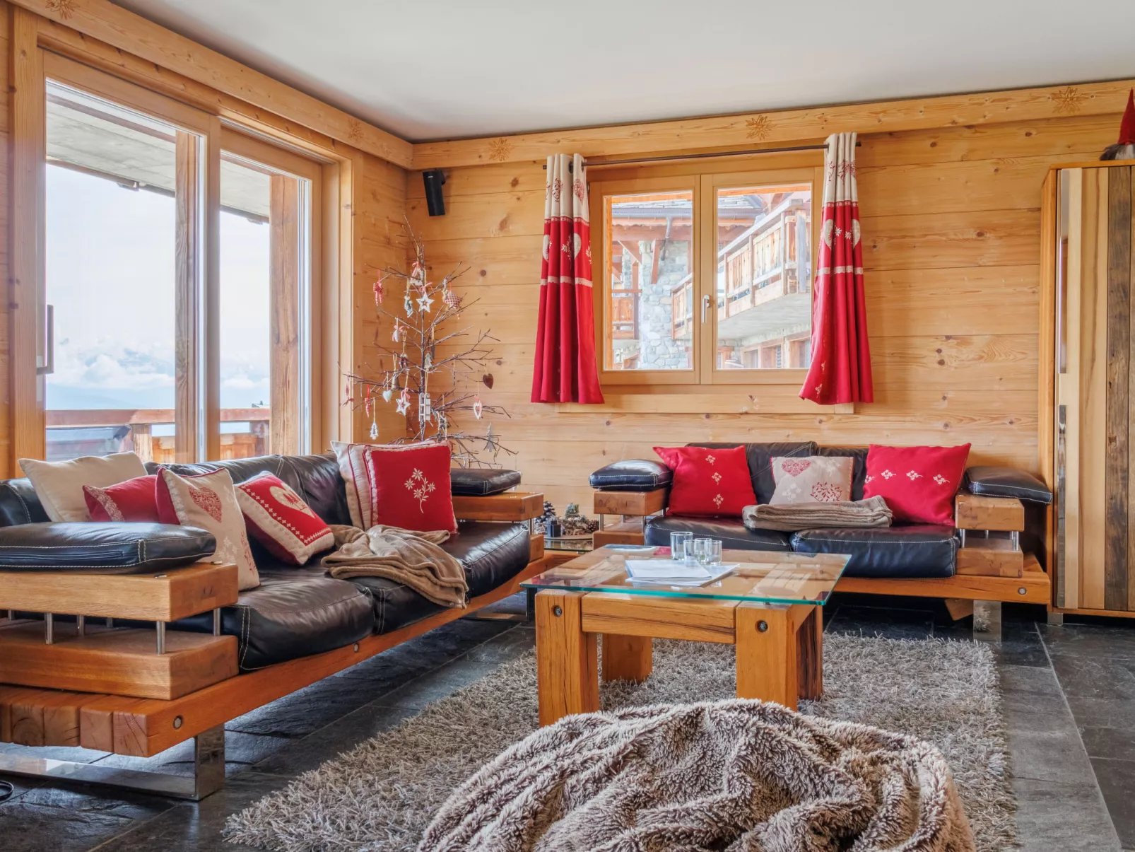 Le Montagnard 6-Inside