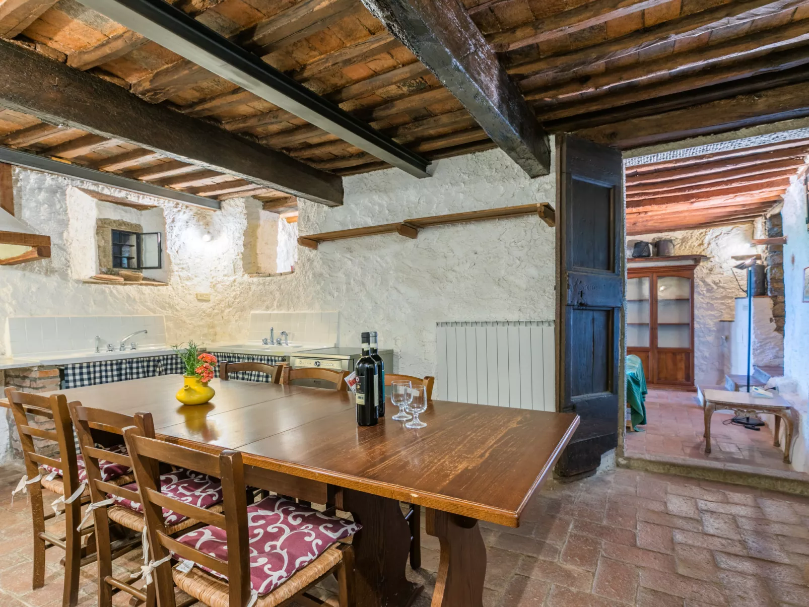 Taverna-Drinnen