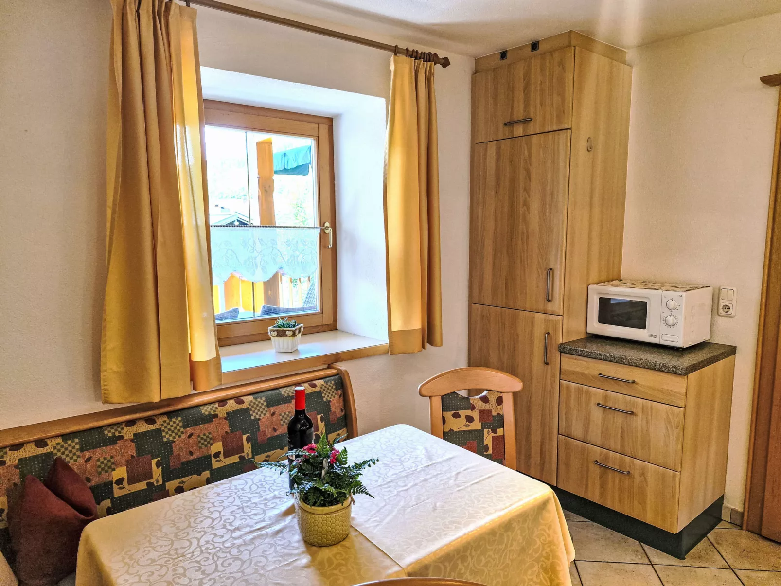 Lueg ins Land-Inside