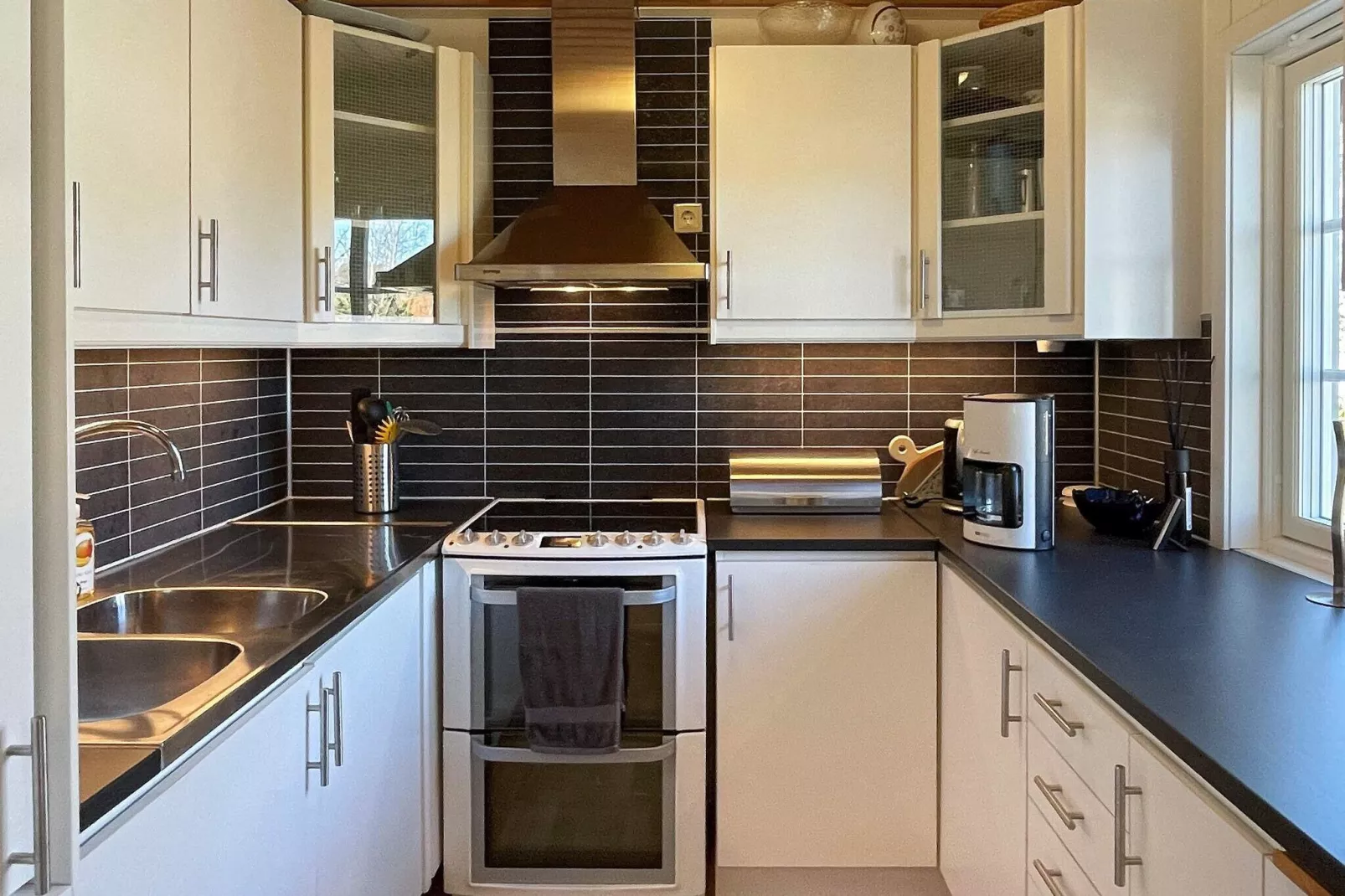 6 person holiday home in KUNGSHAMN-By Traum-Indoor