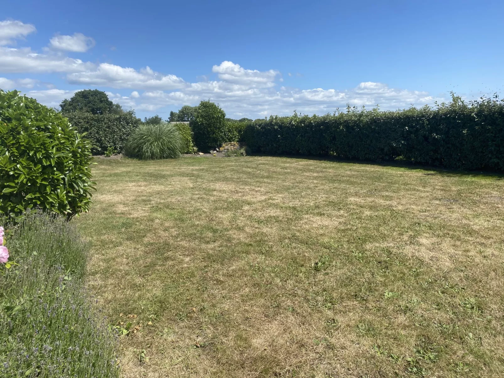 Cottage du Hamel es Clos-Outside
