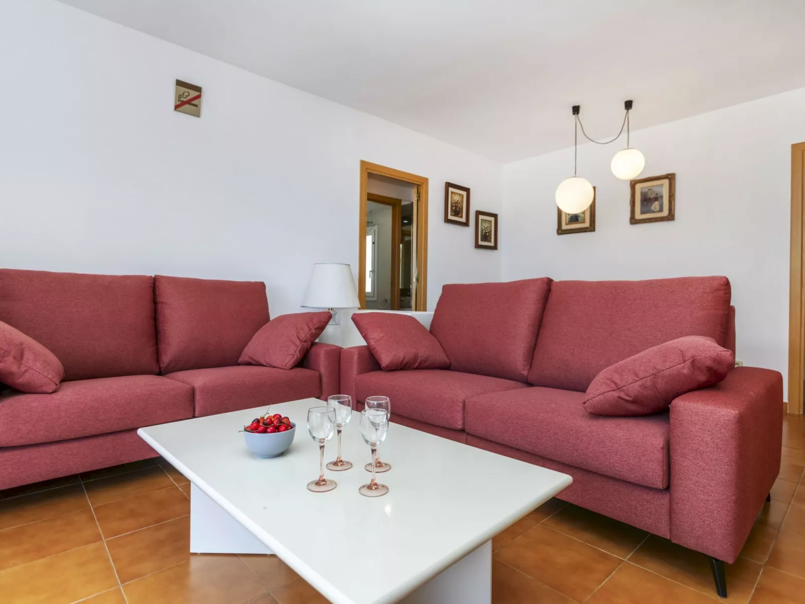 Punta Garbí-Inside