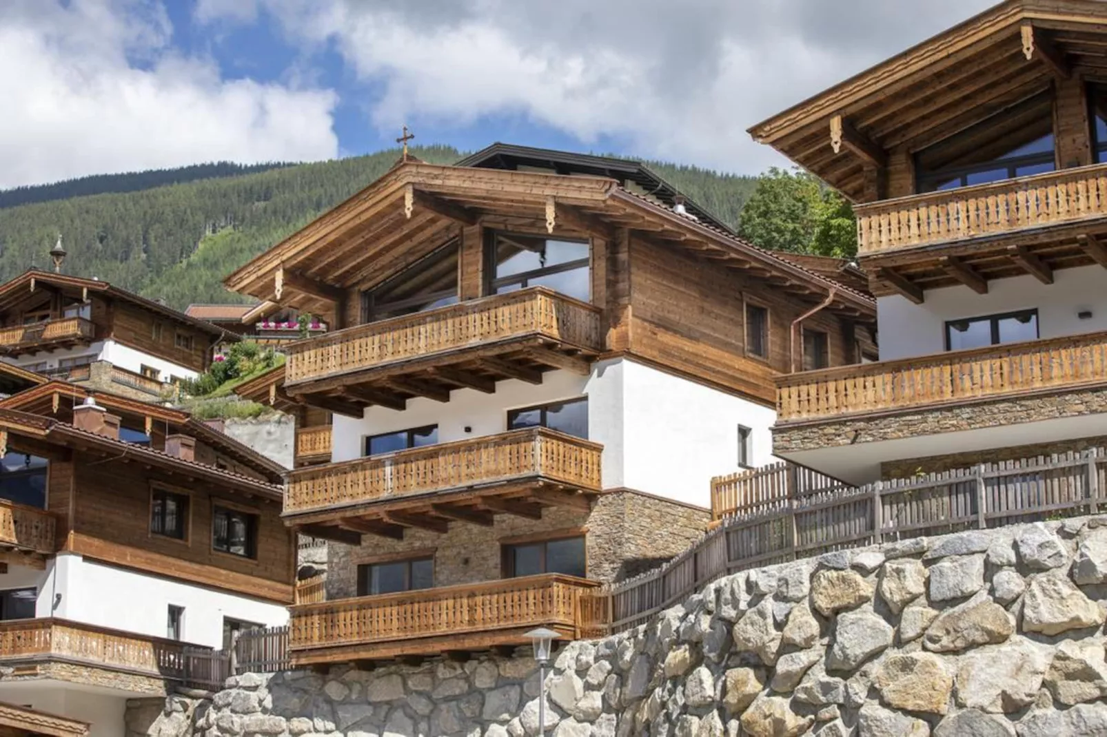 Nationalpark Chalet Ochsenbug-Exterior in summer