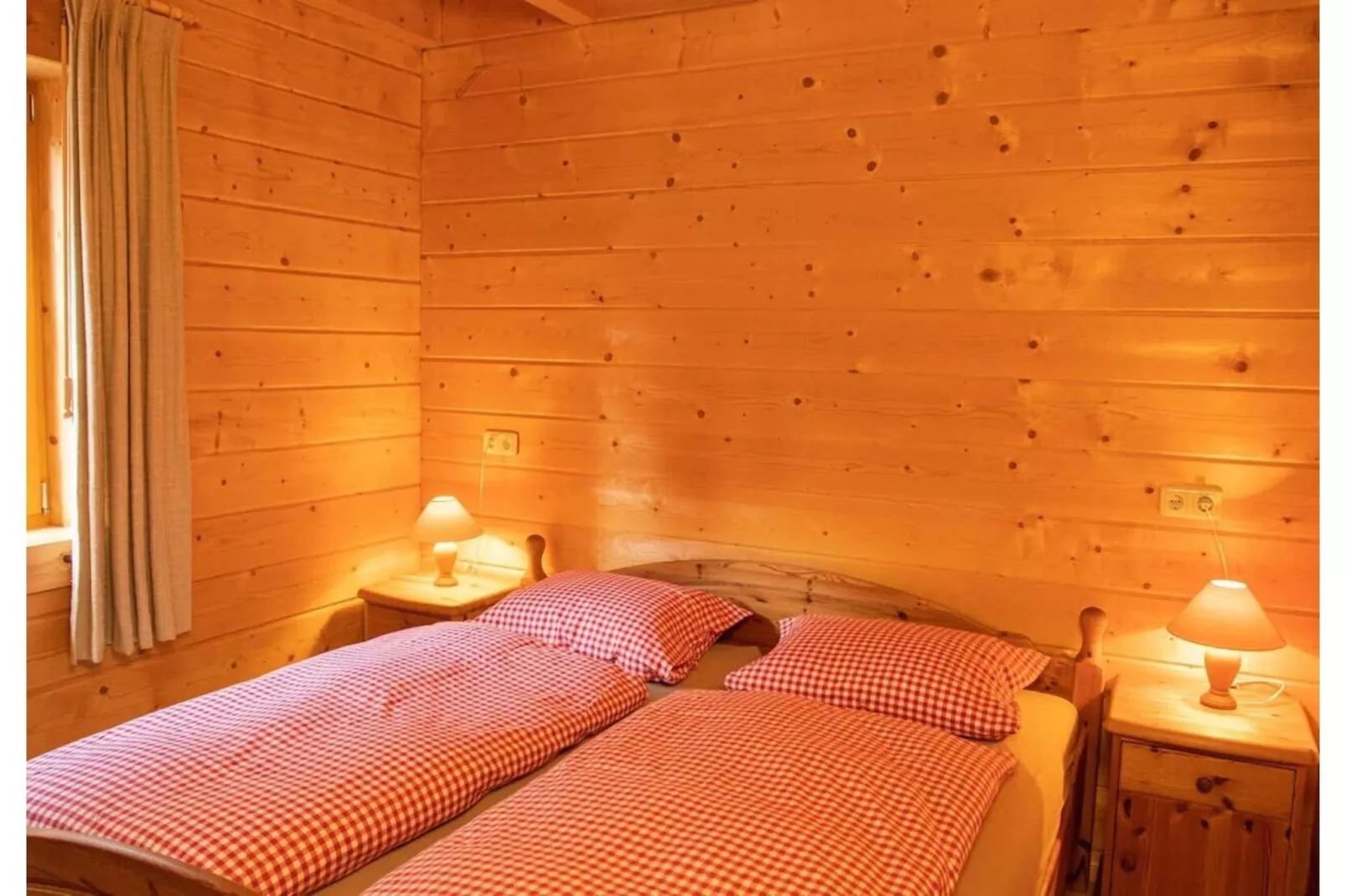 Luxus Blockhaus B-Schlafzimmer