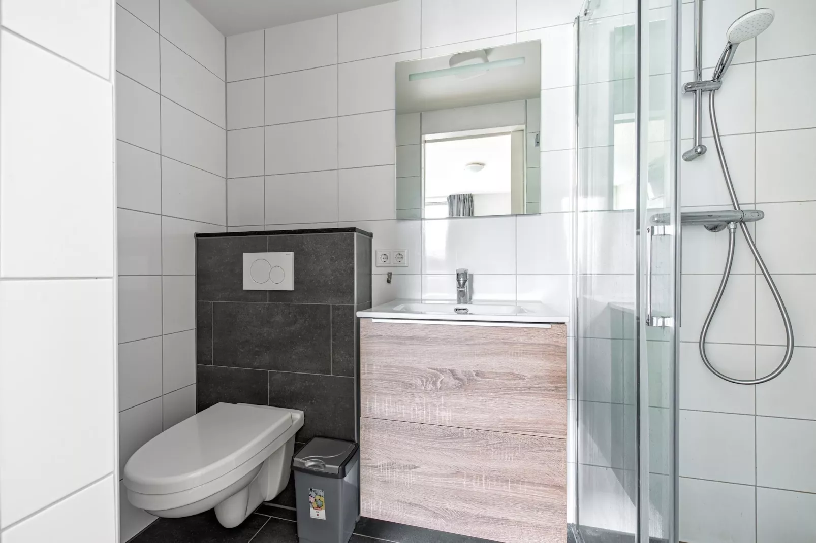 Bungalowpark Schin op Geul 14-Badezimmer