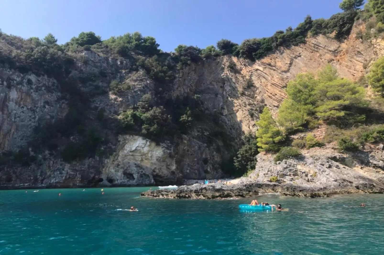 Resort Baia del Silenzio Caravan-Areas within 1km in summer