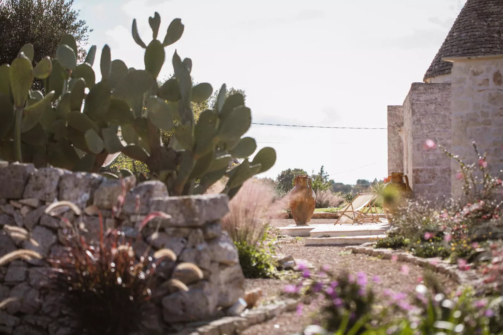Trulli Petralux in Valle d'Itria-Image-tags.