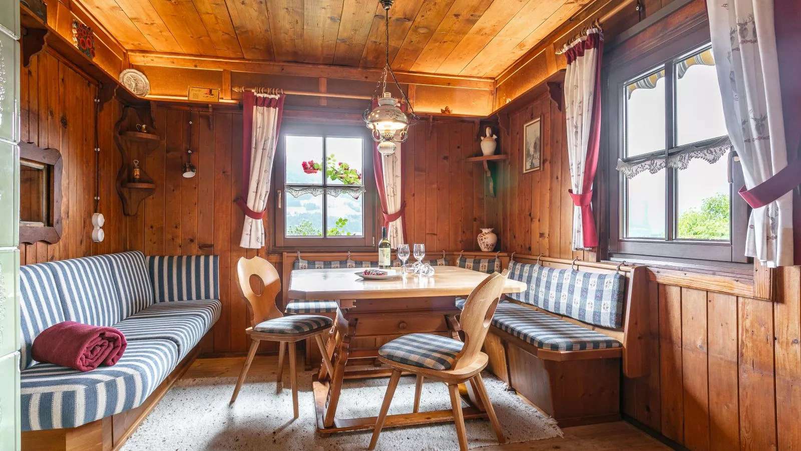 Weberhäusl am Penningberg-Dining room