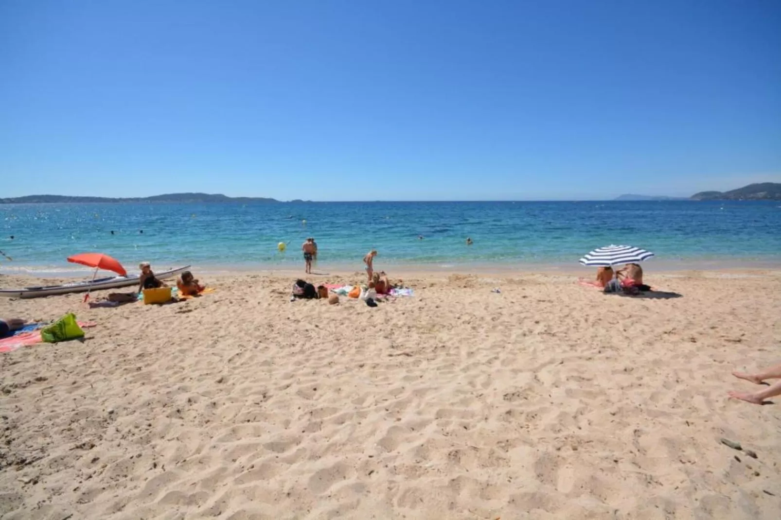 Le Riviera 4-Areas within 5km in summer