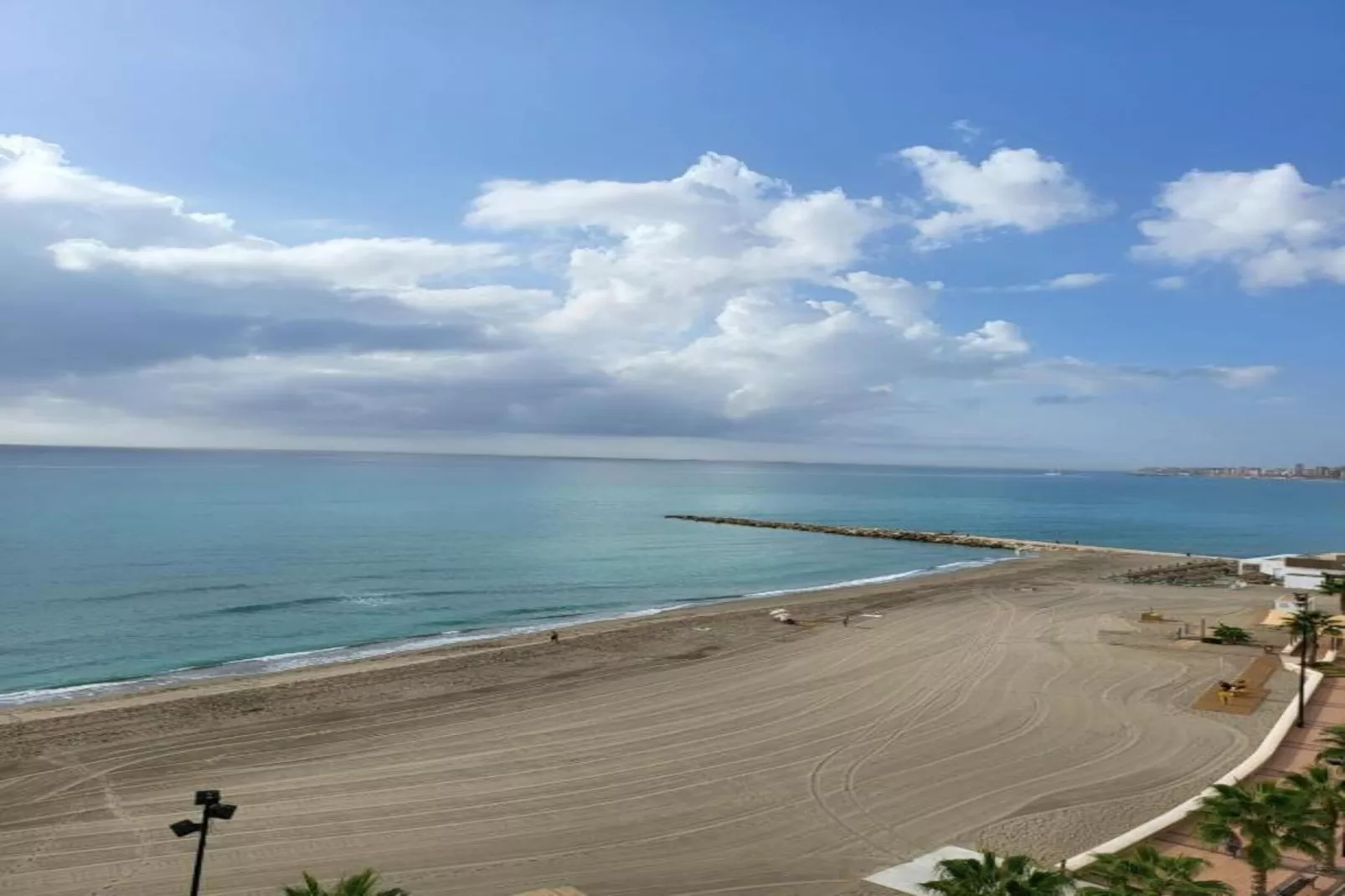Bella Vista-Areas within 1km in summer