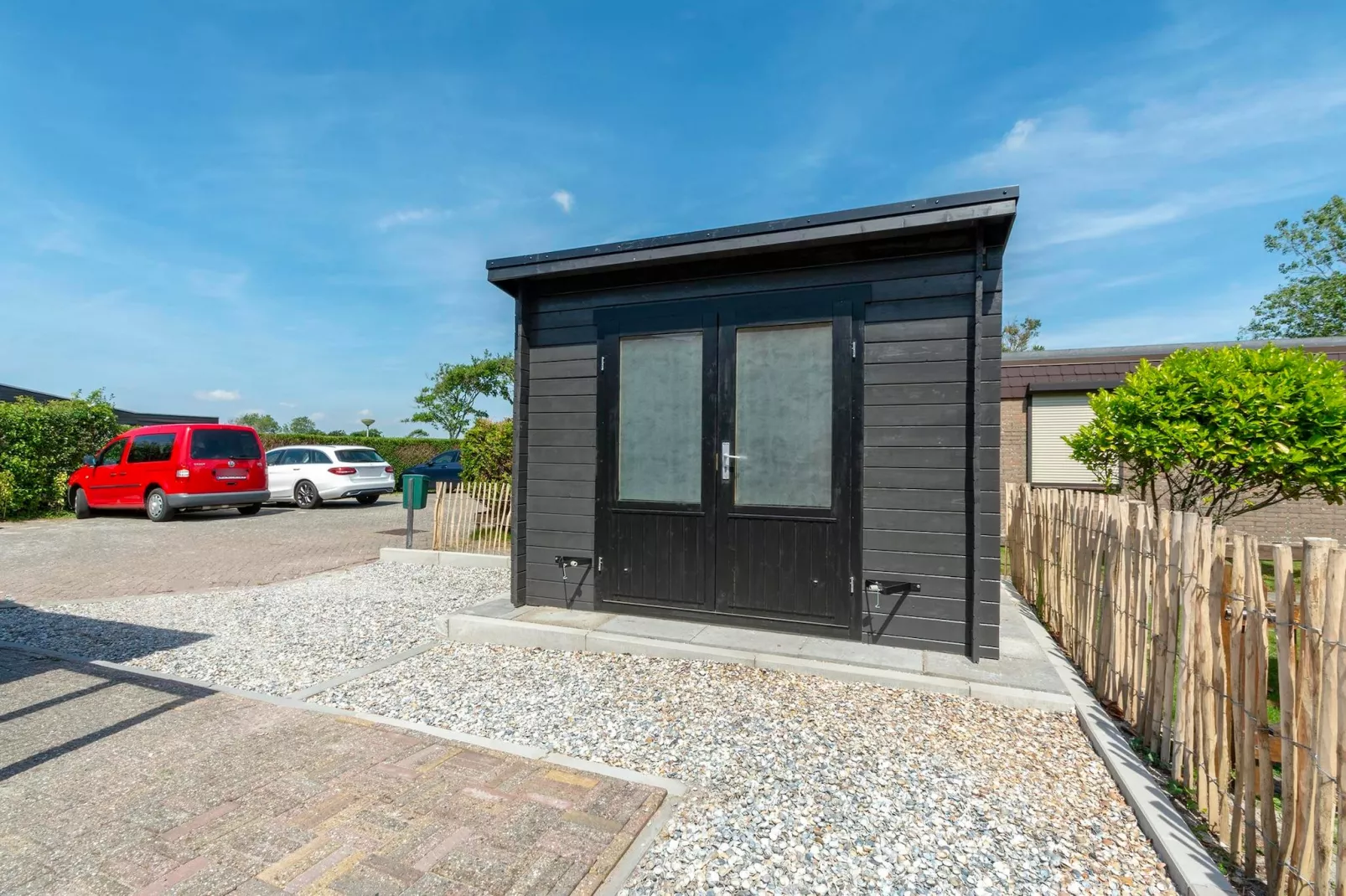 De Blenck 29-Exterior in summer
