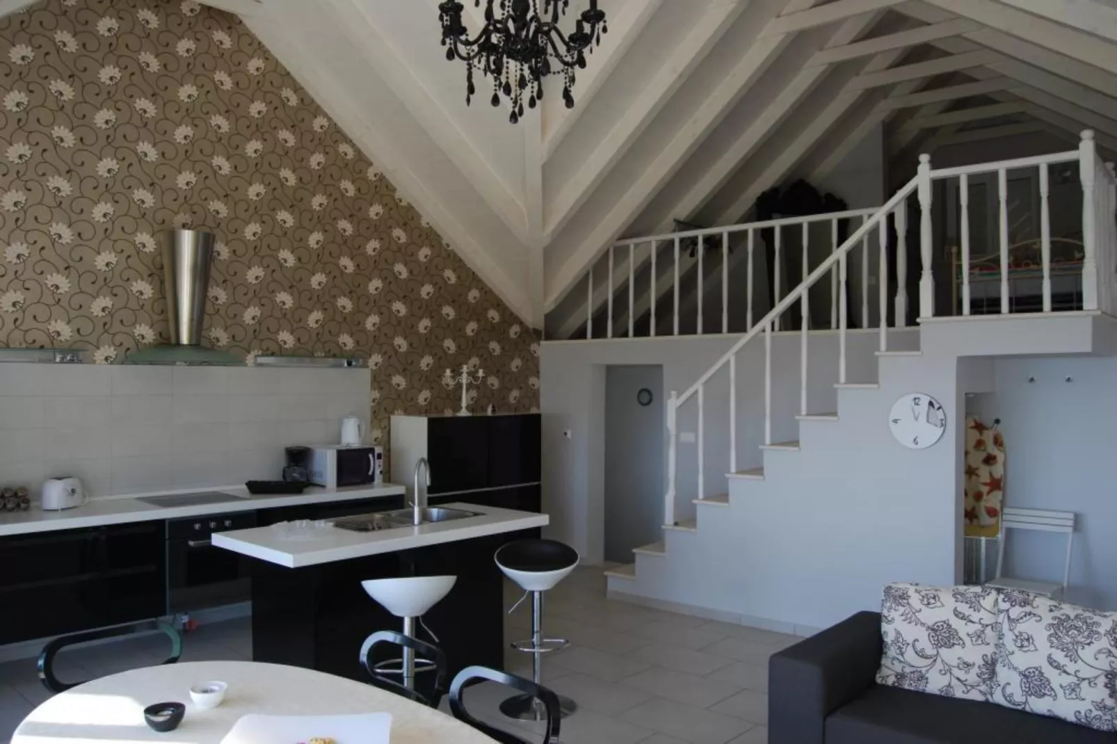 Villa Tony - Five Bedroom Villa with Terrace, Swimming Pool and Sea View-Living room
