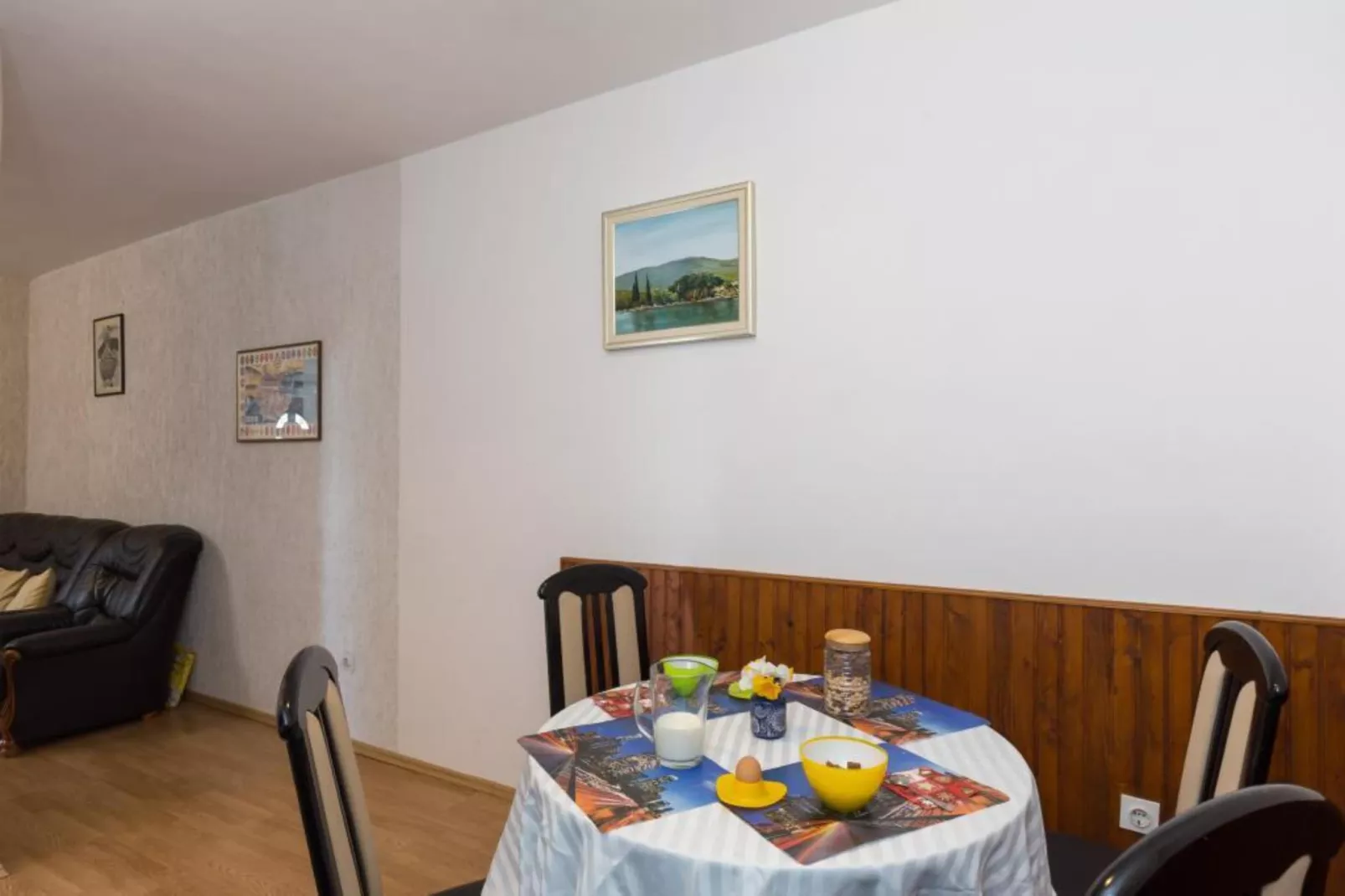Apartment Milić - Two Bedroom Apartment with Terrace and Sea View (Sinjska 15)-Dining room