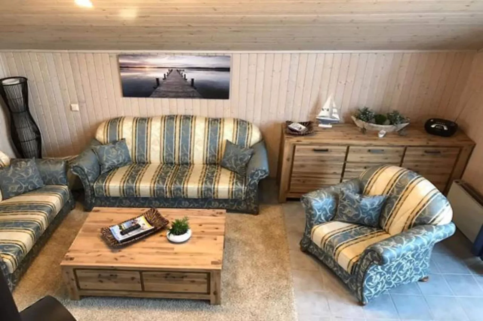 FH Wildgans Comfort mit Sauna & Kaminofen 81 qm 77-Salon
