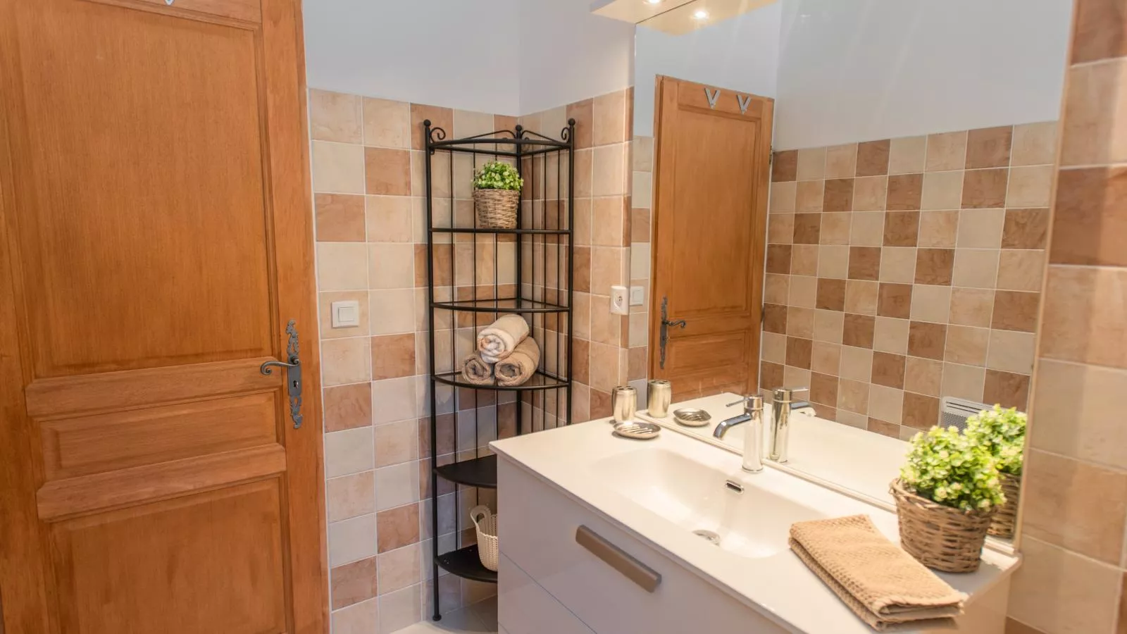 La Bergeronnette-Bathroom