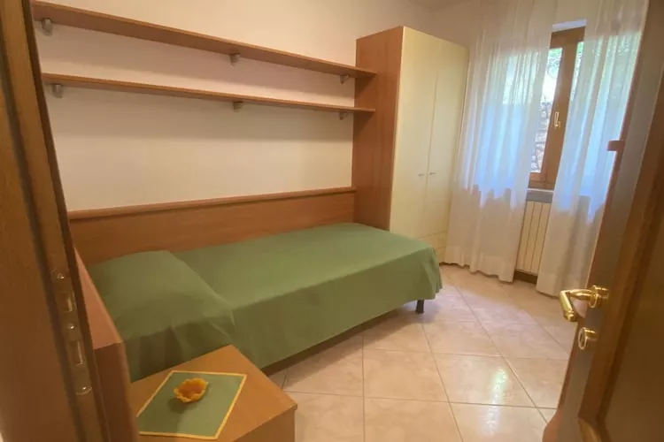 Residence Villa Gianna Limone sul Garda - Trilo 1 - 2 pax-Bedroom