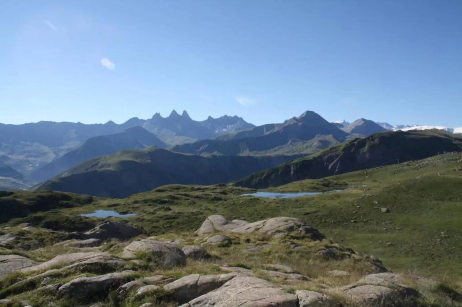 Les Bouquetins N°05 - 3P6-Areas within 20km in summer