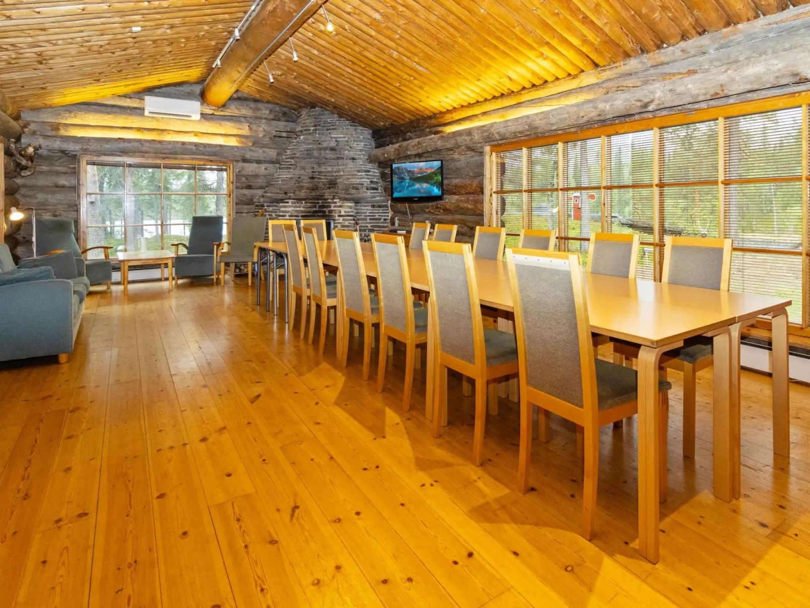 Metsä-luosto-Dedans