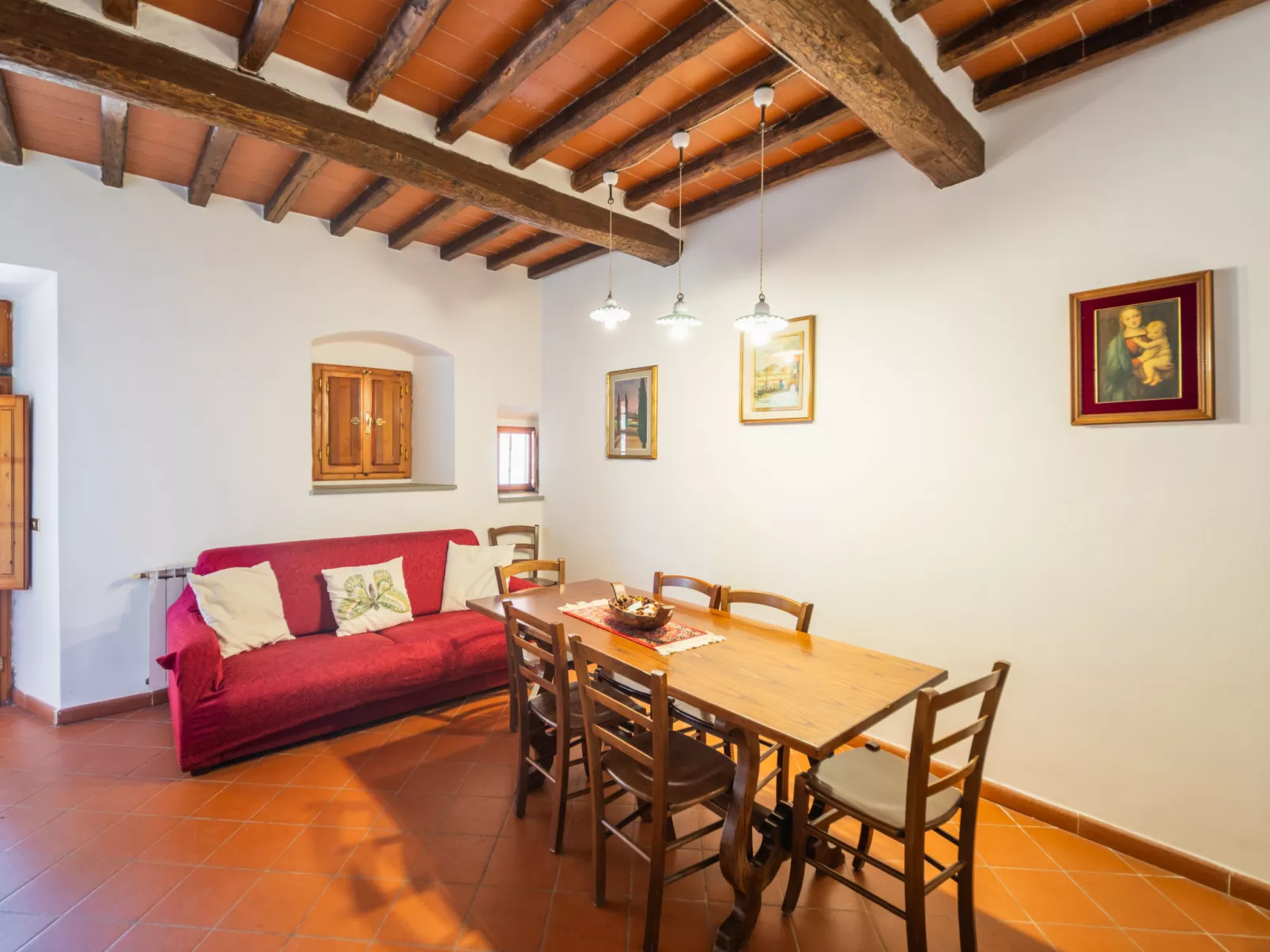 Antico Loggiato-Inside