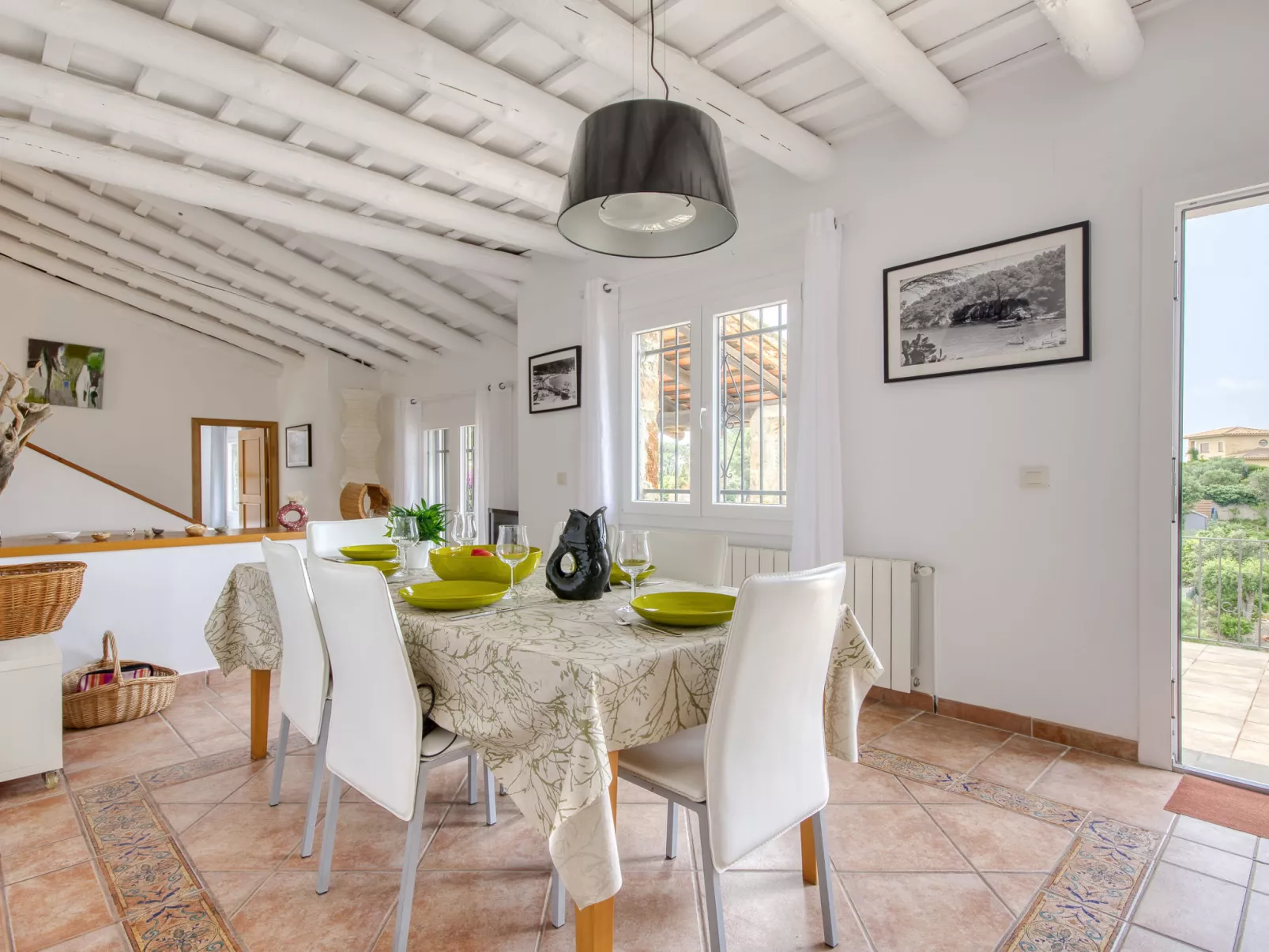 Villa Lumière-Inside