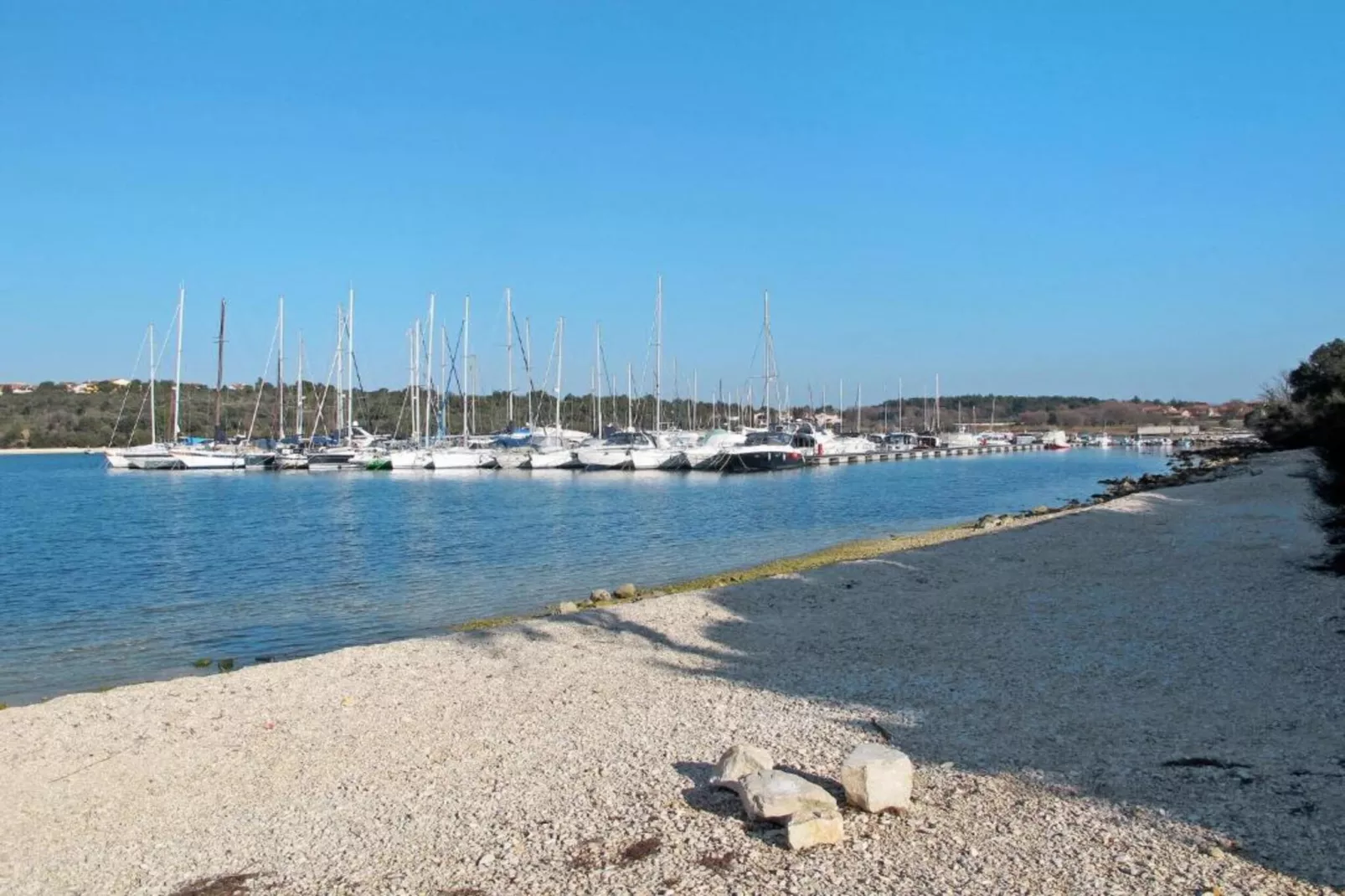 Gortan´s Cove A3 - One Bedroom Apartment Mare-Areas within 20km in summer