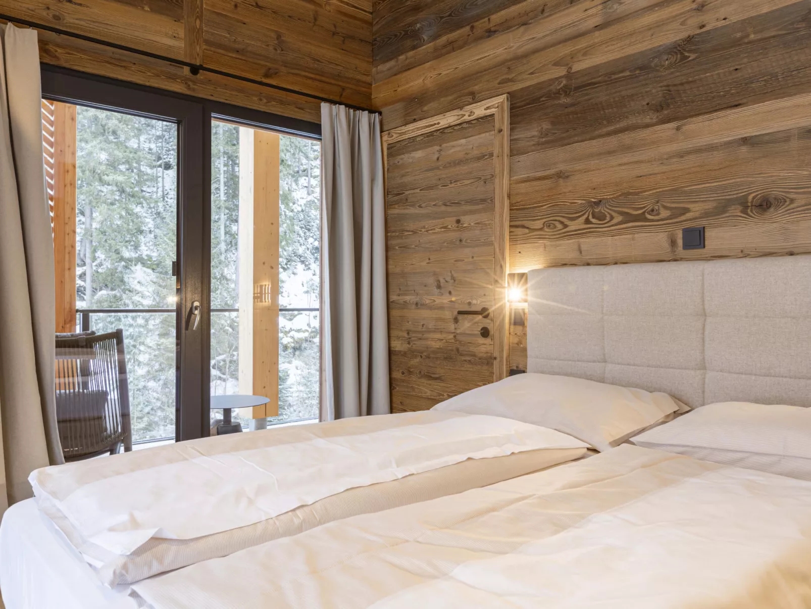 Mit 2 SZ & privaten Wellnessbereich-Dedans