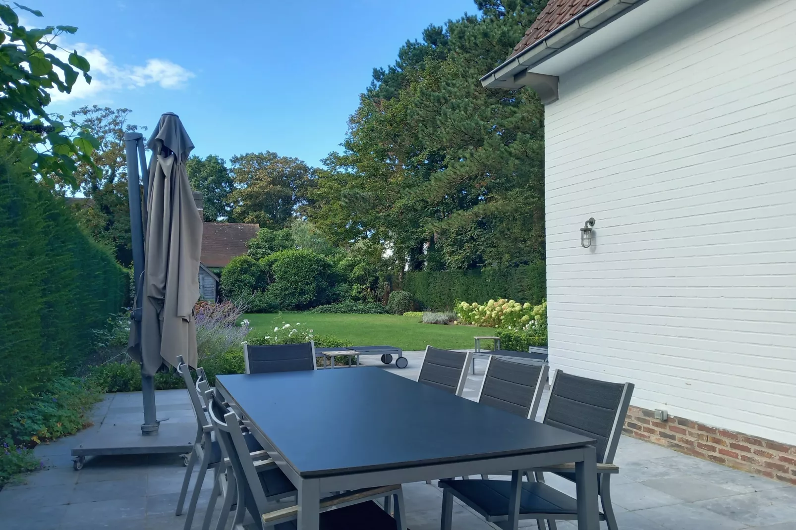 Villa Bronlaan-Salle à manger