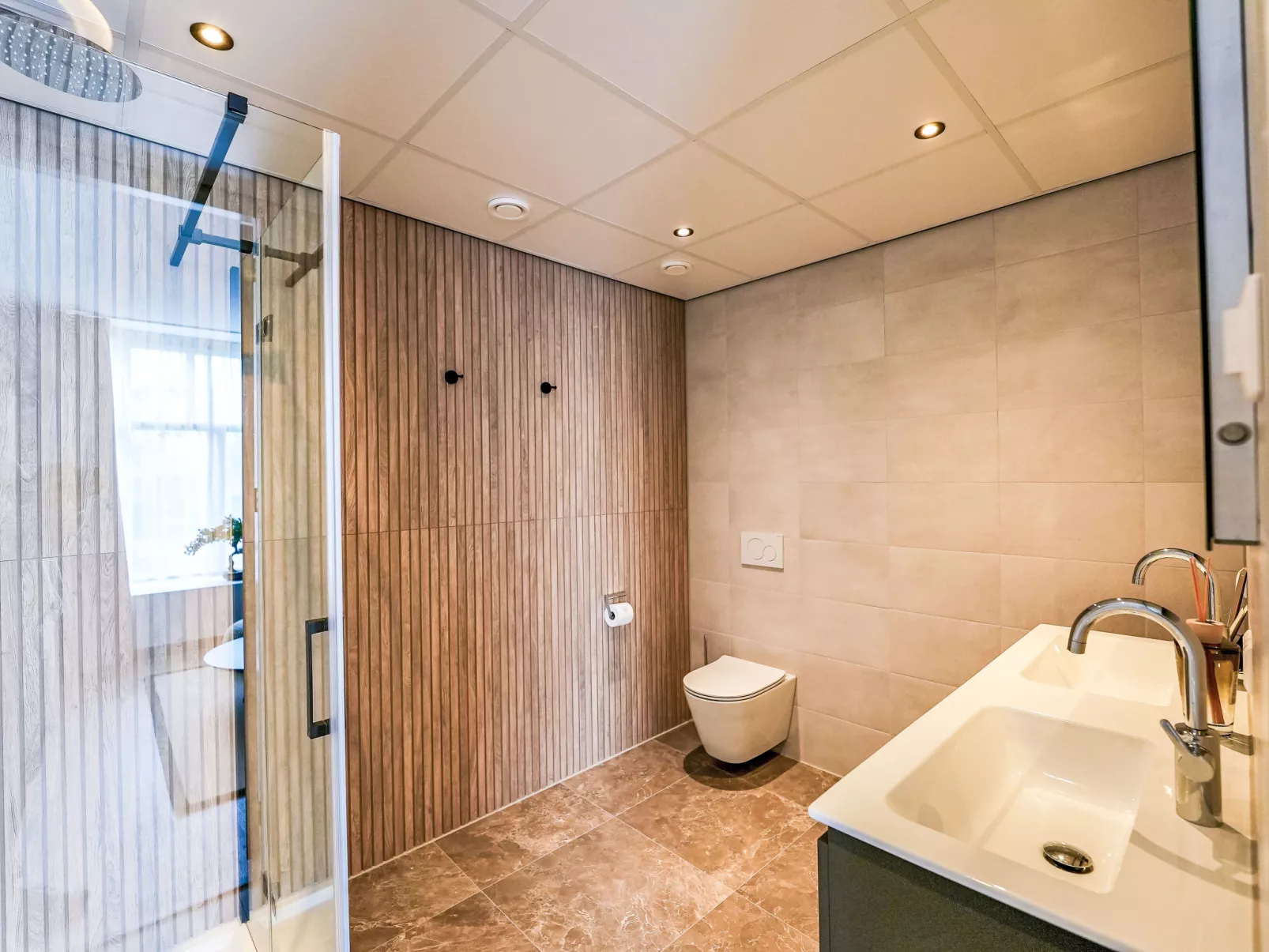 Zen Kitchen & Boutique Hotel-Inside