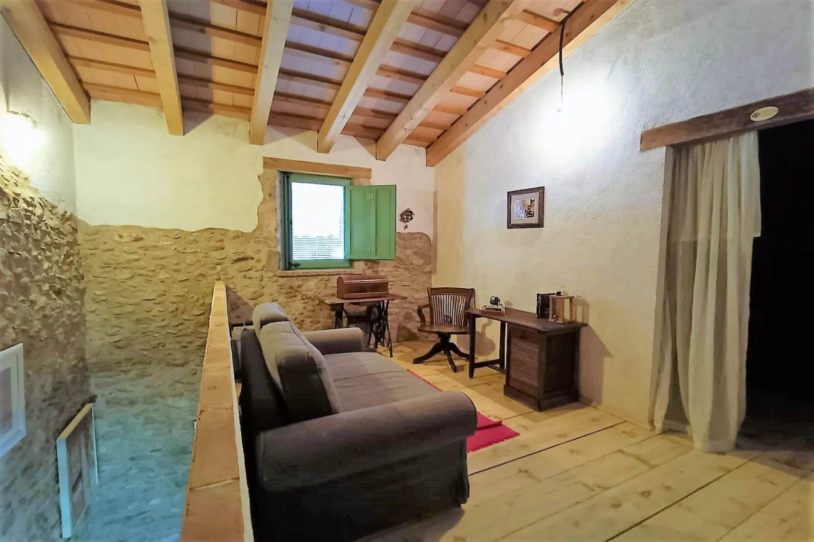 Vivalidays Casa Rural Anna   Mieres  Gerona-Salon