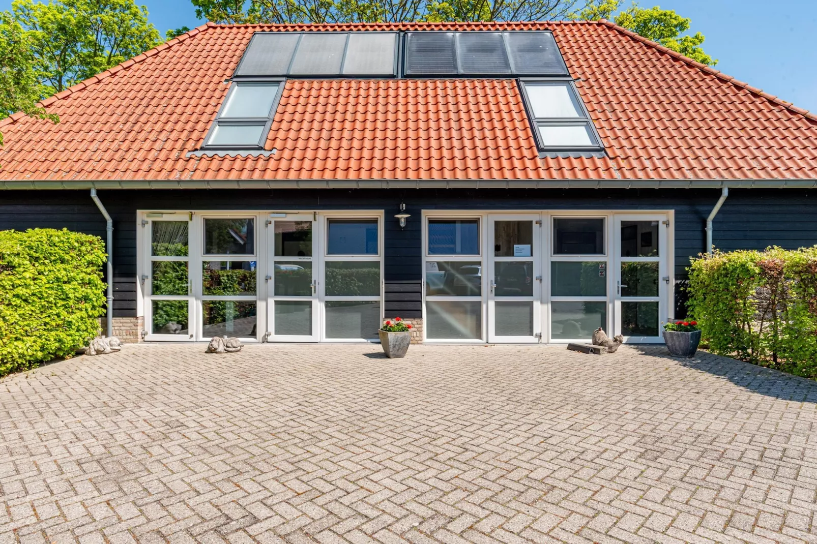 Hoeve Hofwijk Studio Avondrood-Exterior in summer