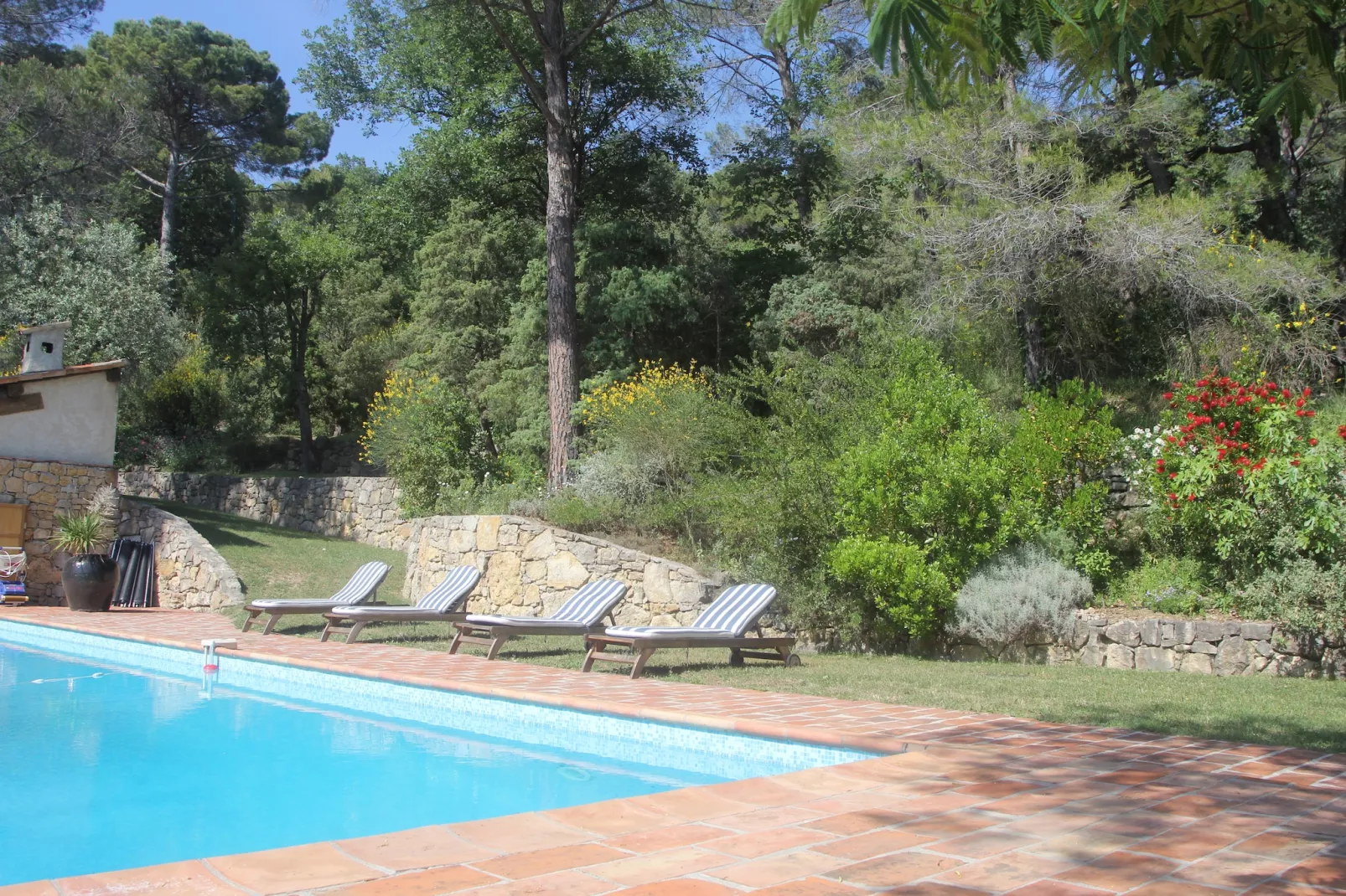Lavagne-Piscine
