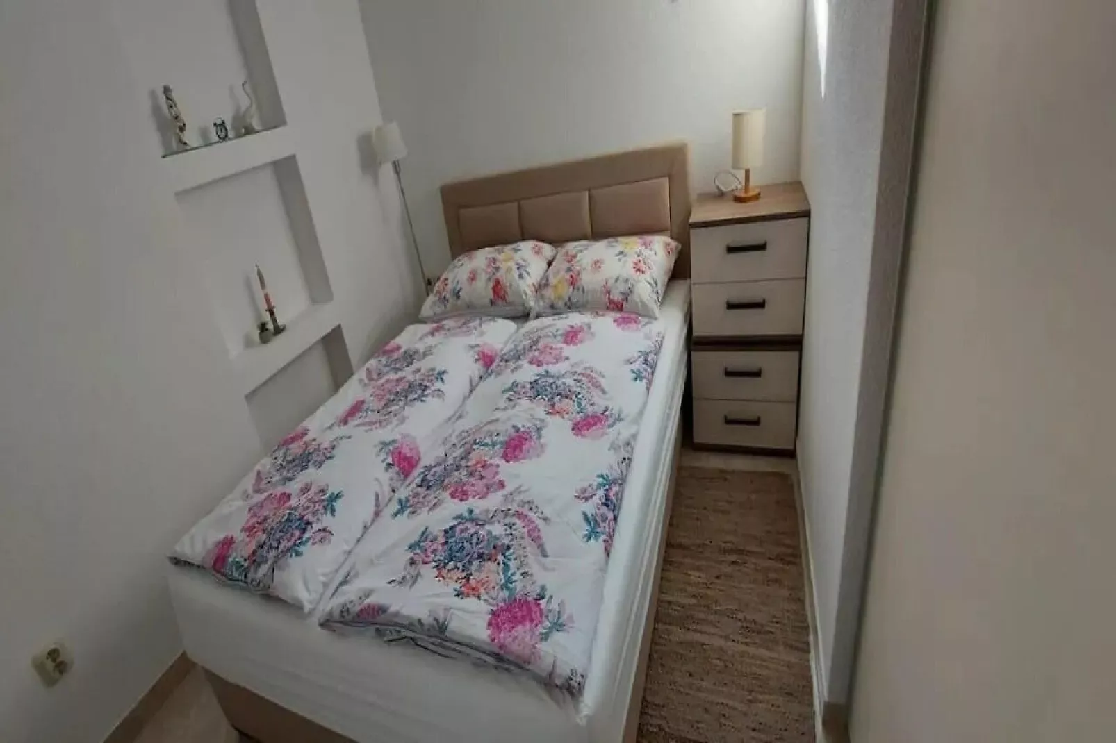 Villa Jelena - Five Bedroom Villa with Swimming pool